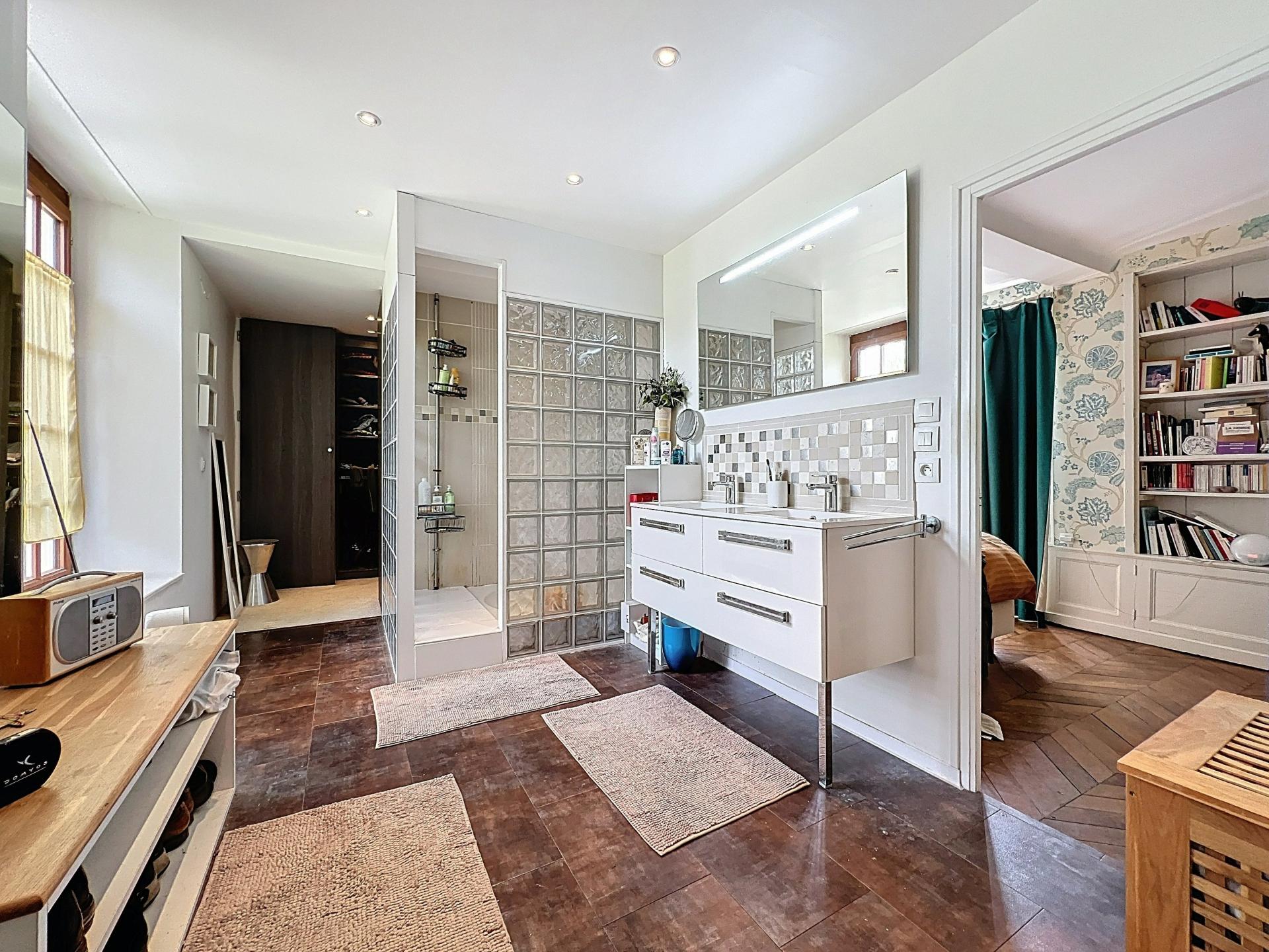 Photo 15 de l'annonce.