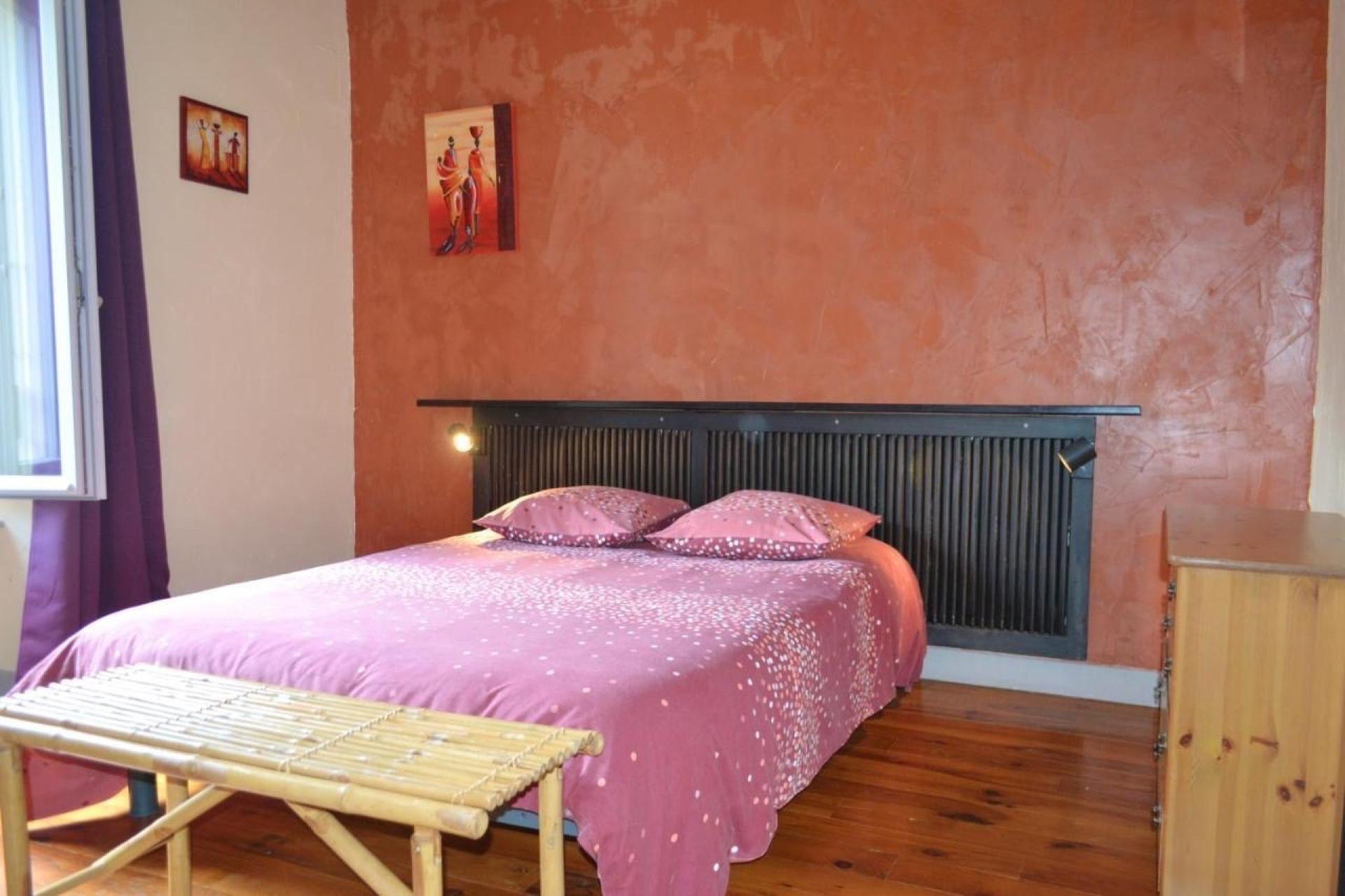 Photo 10 of the listing.