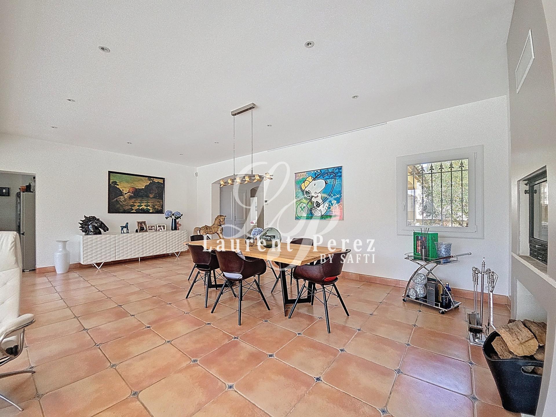 Photo 14 de l'annonce.