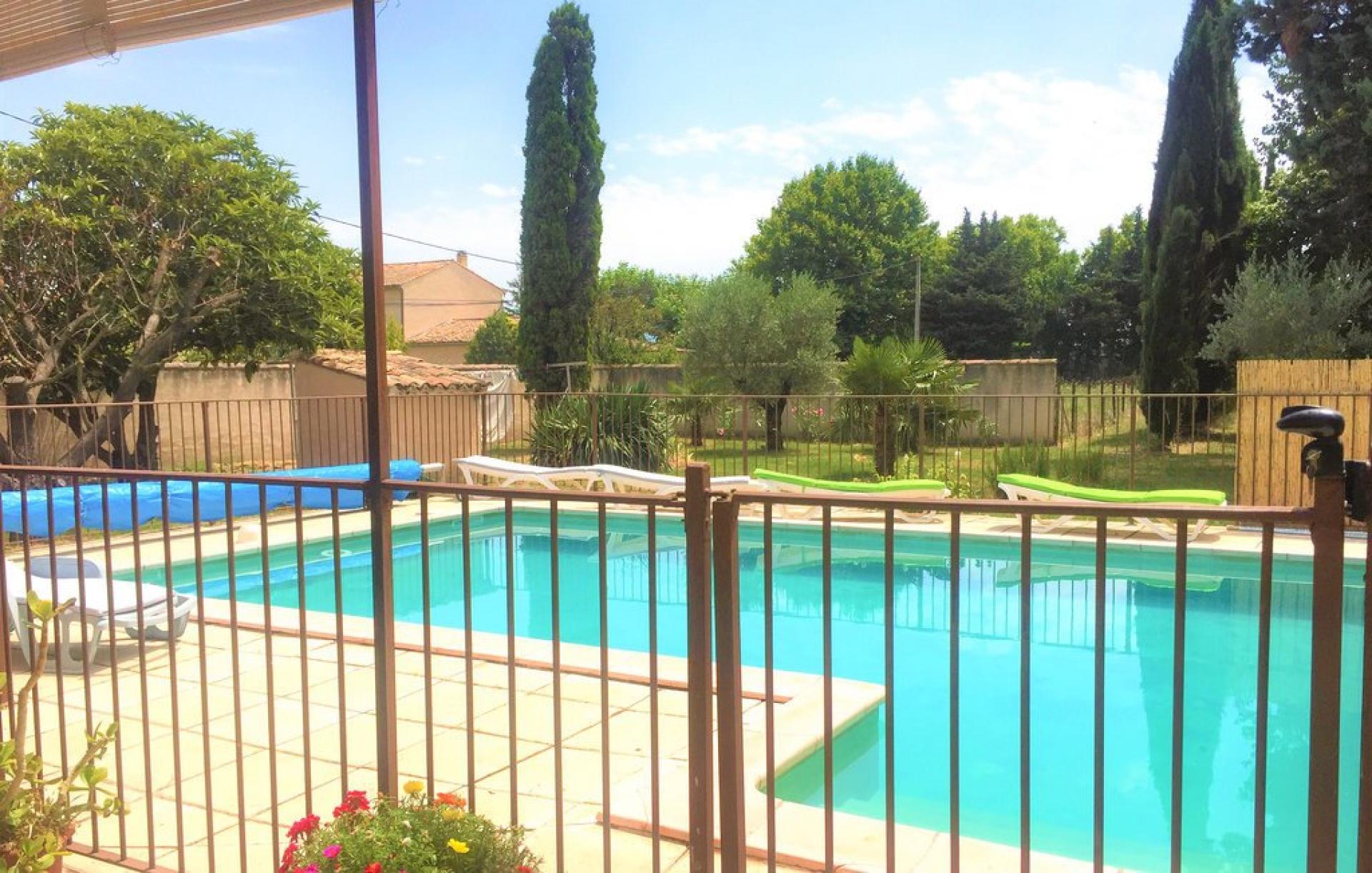 Photo 2 of the listing.