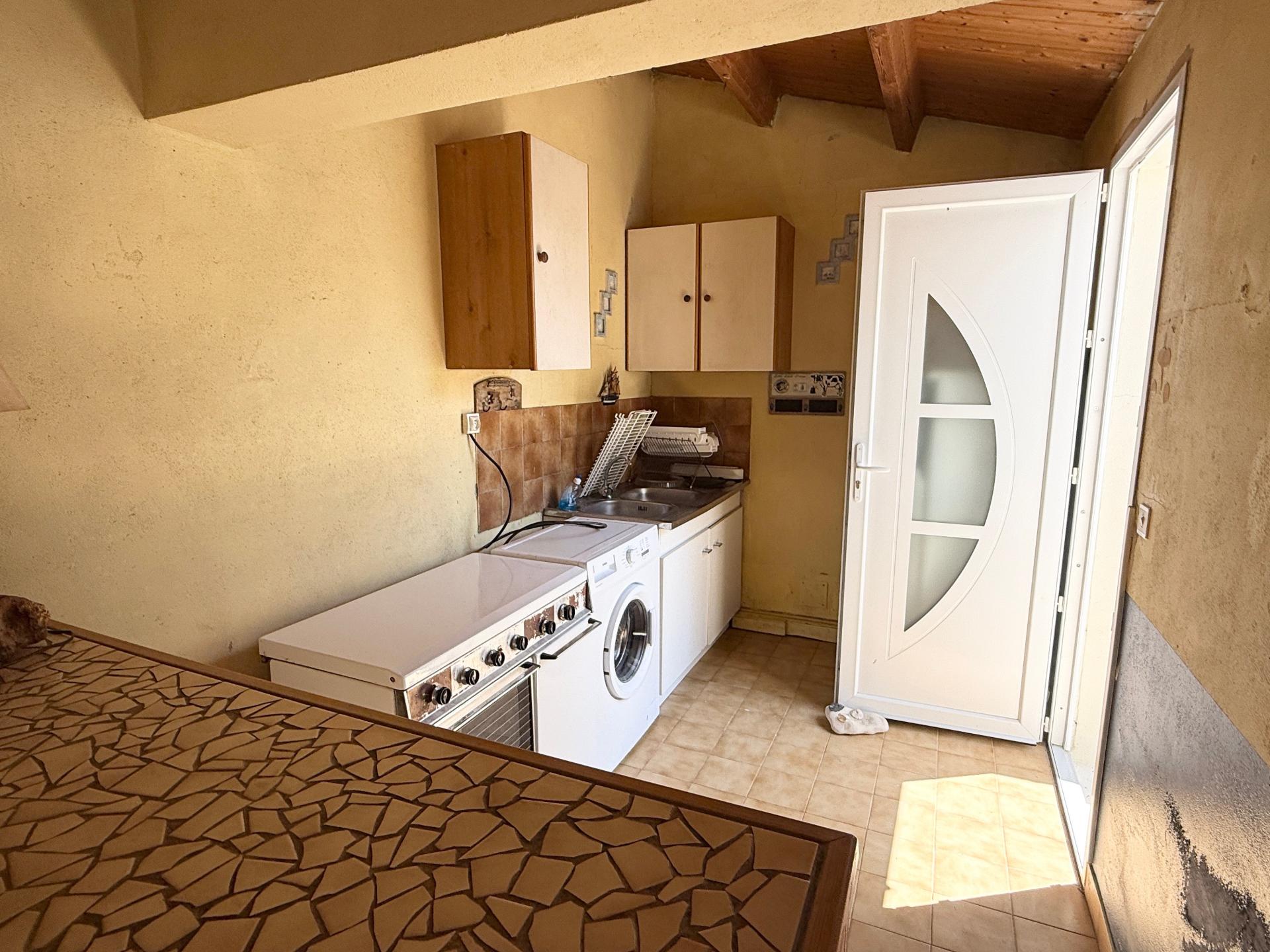 Photo 11 of the listing.