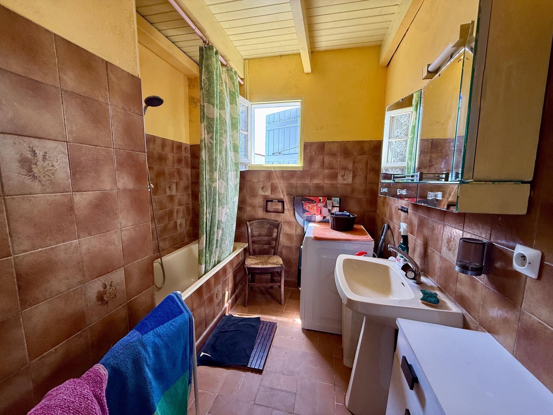 Photo 8 of the listing.