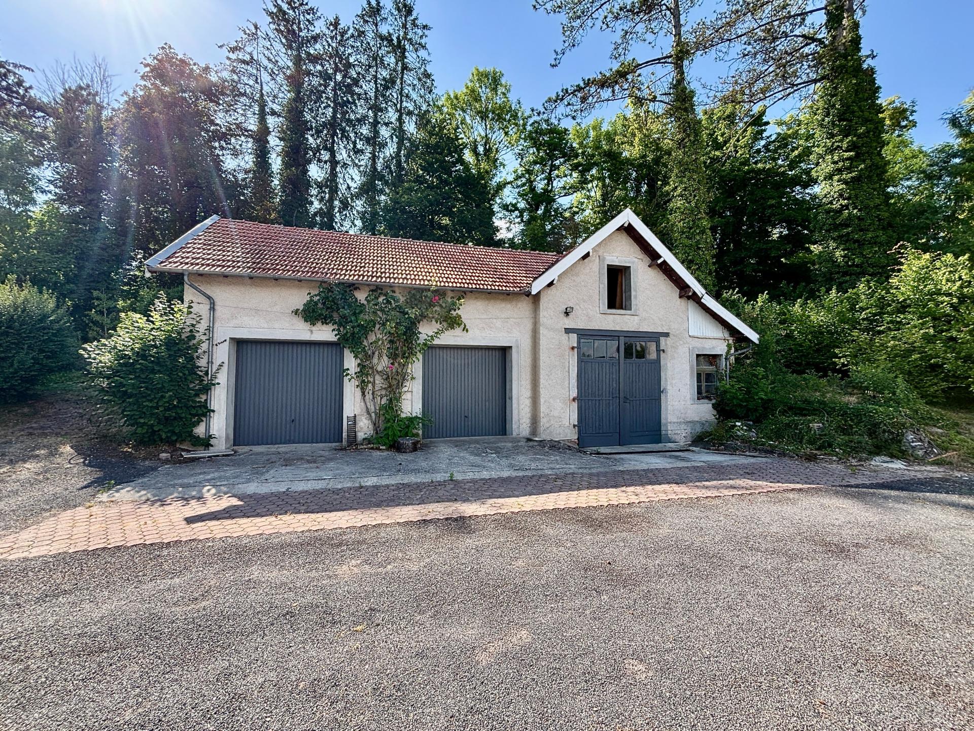 Photo 22 of the listing.