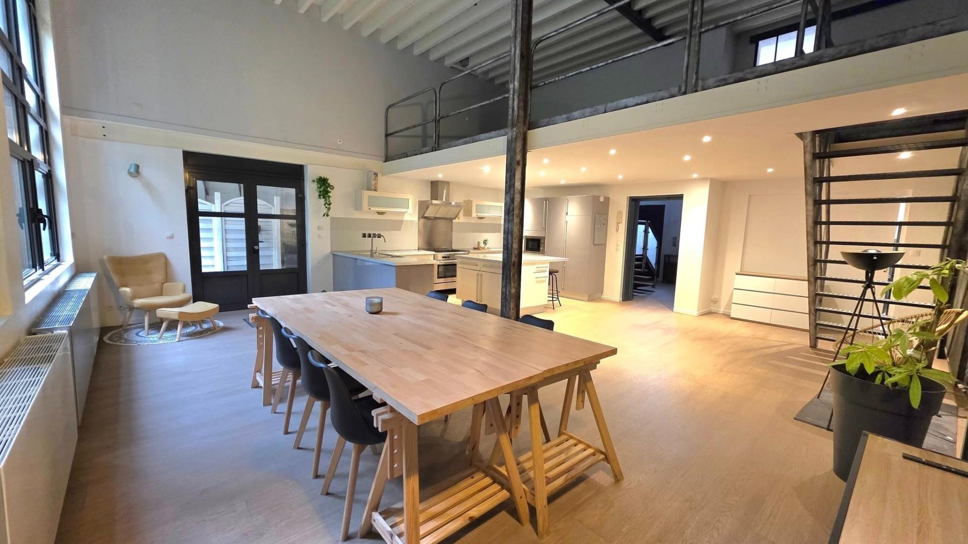 Photo 4 of the listing.