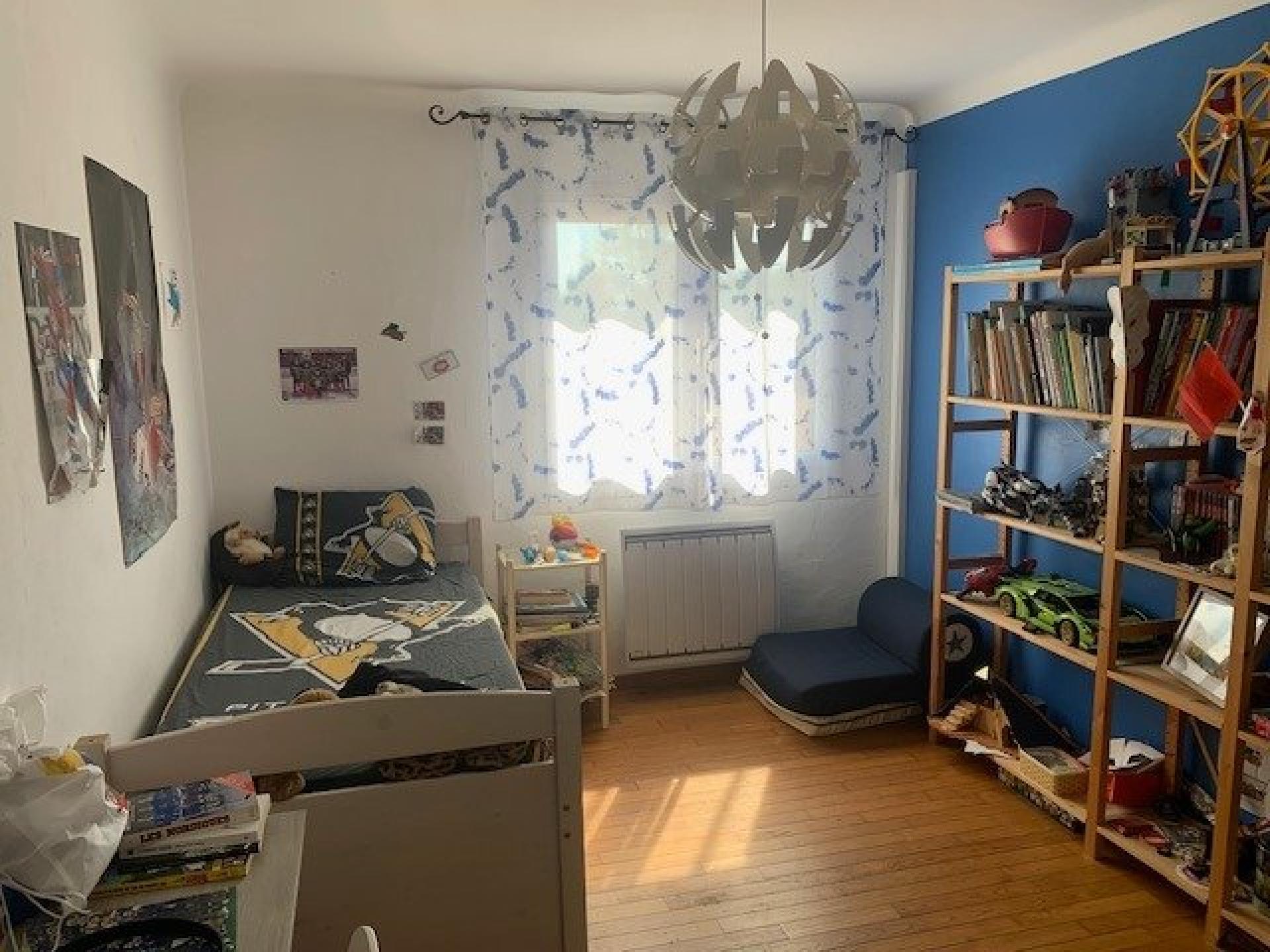 Photo 9 of the listing.