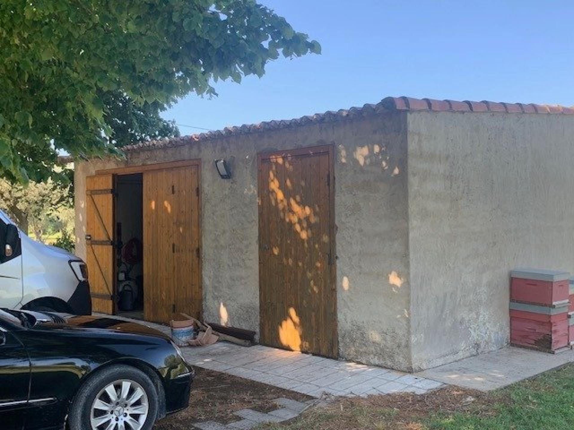 Photo 17 of the listing.