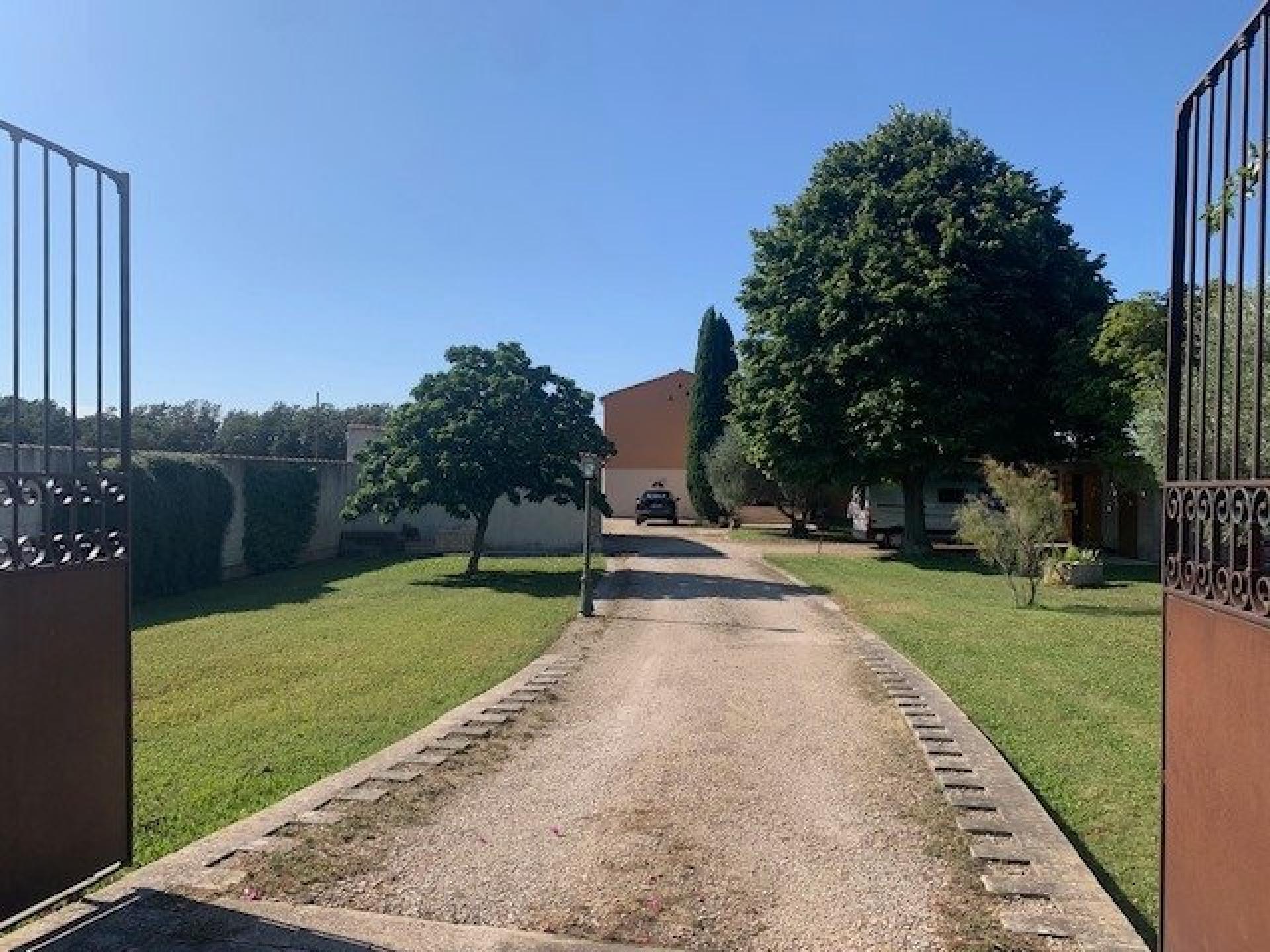 Photo 15 of the listing.