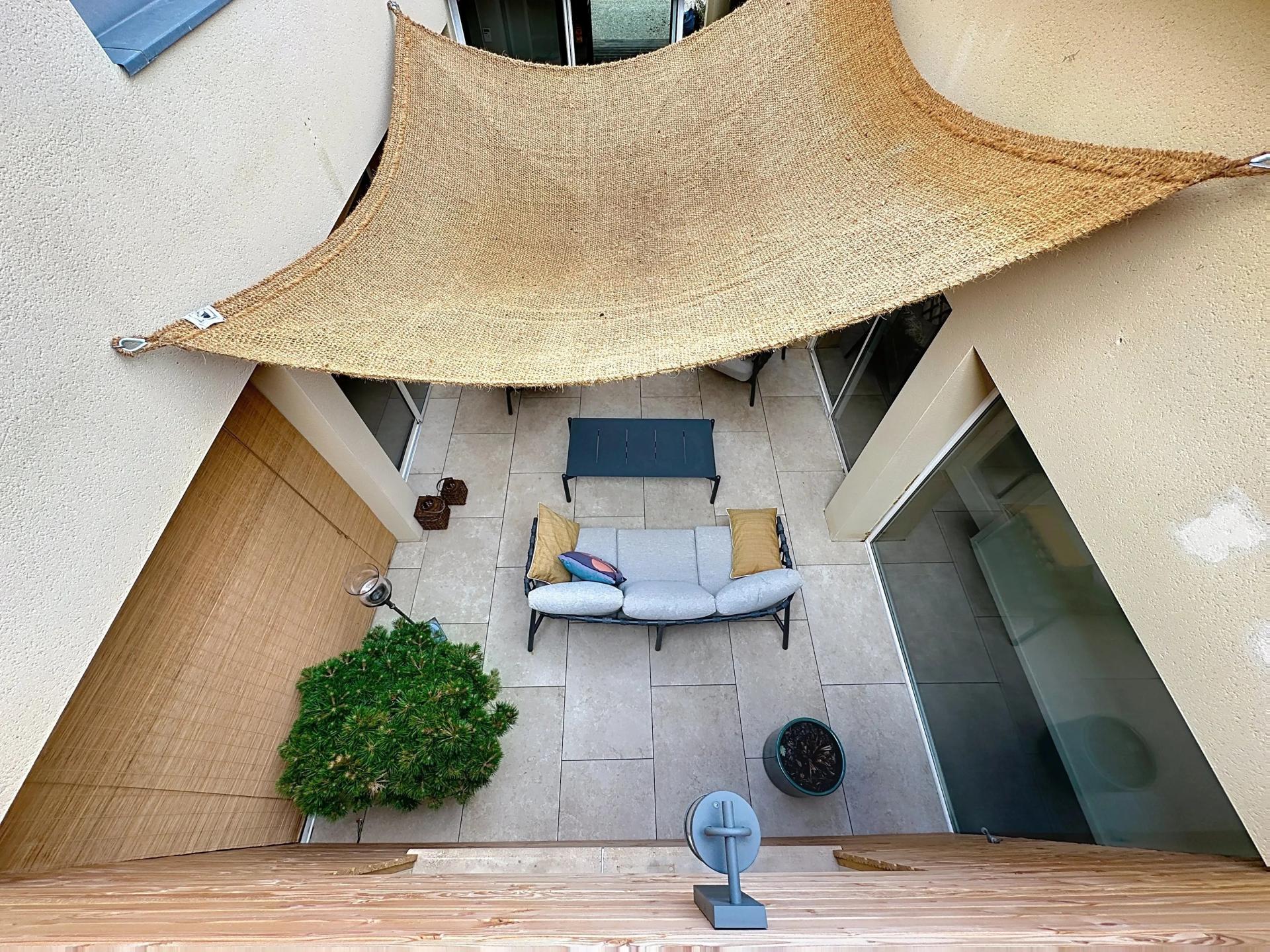 Photo 15 of the listing.