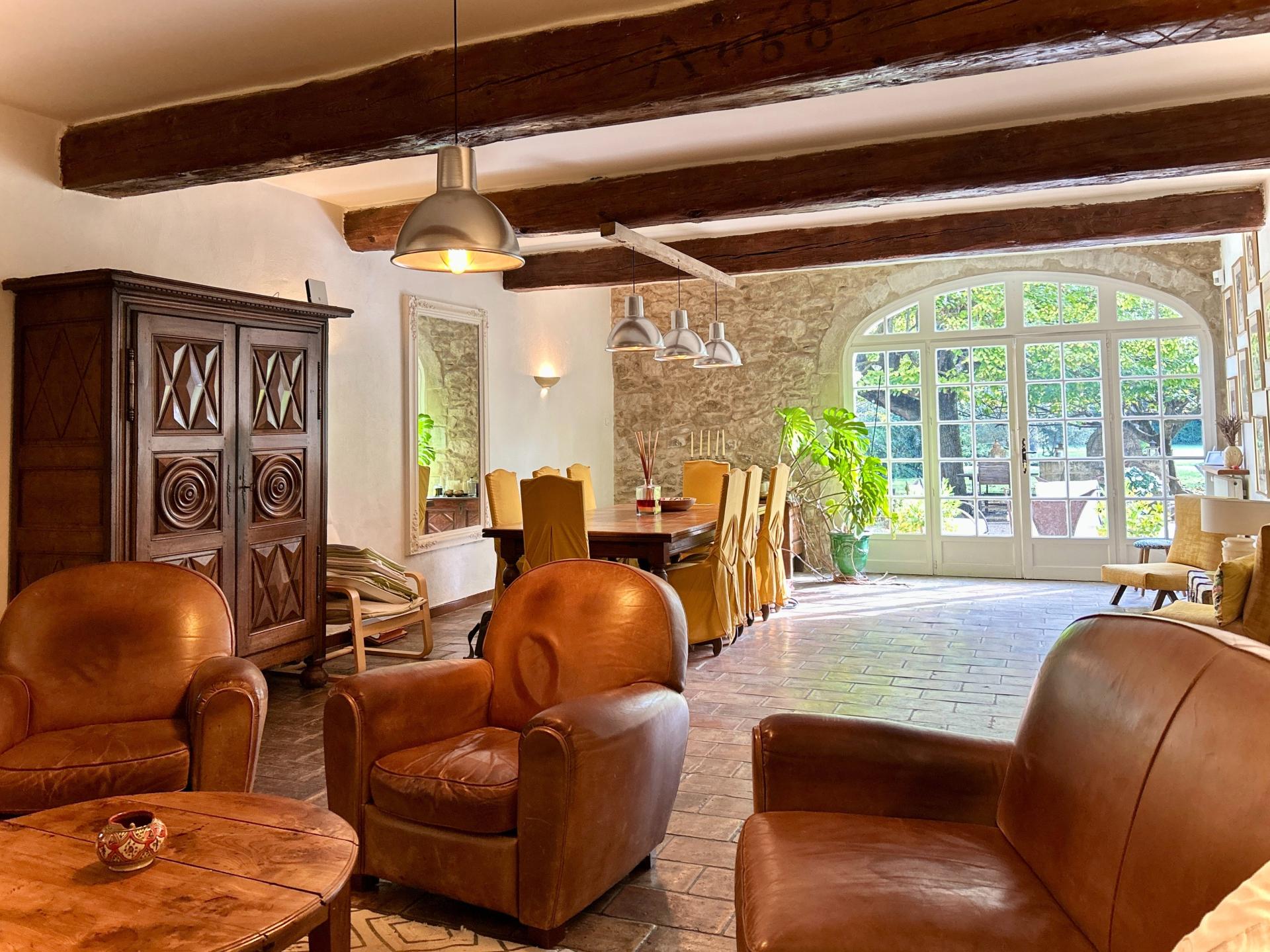 Photo 6 of the listing.