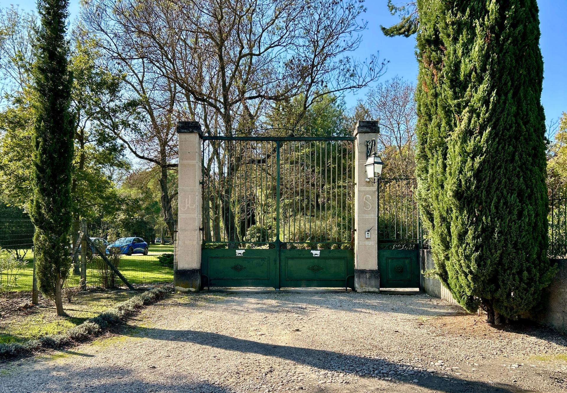 Photo 17 of the listing.