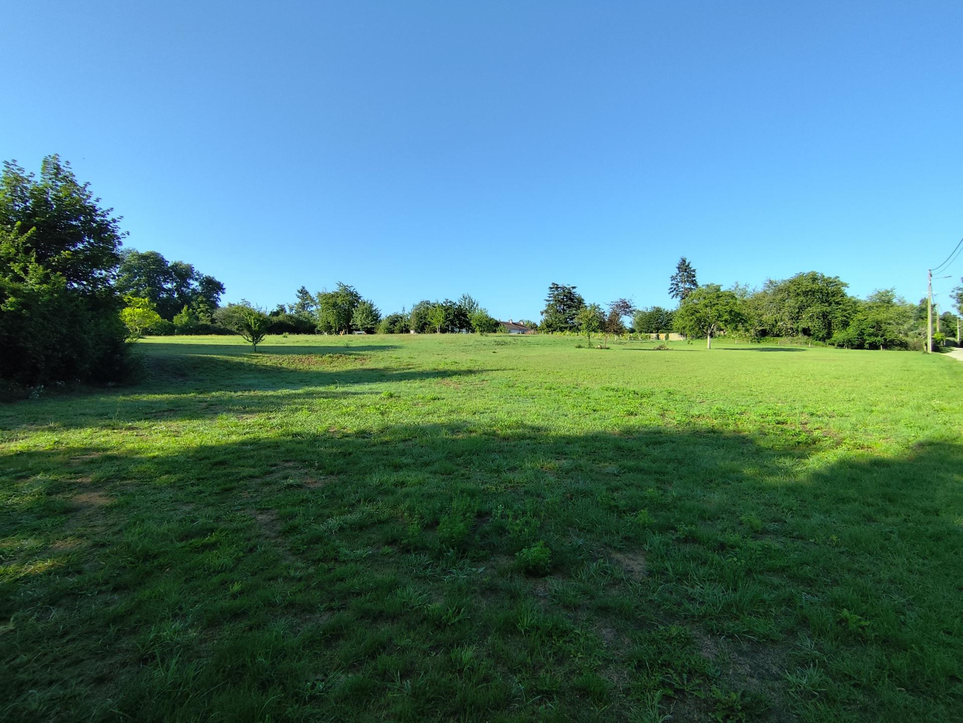 Photo 9 of the listing.