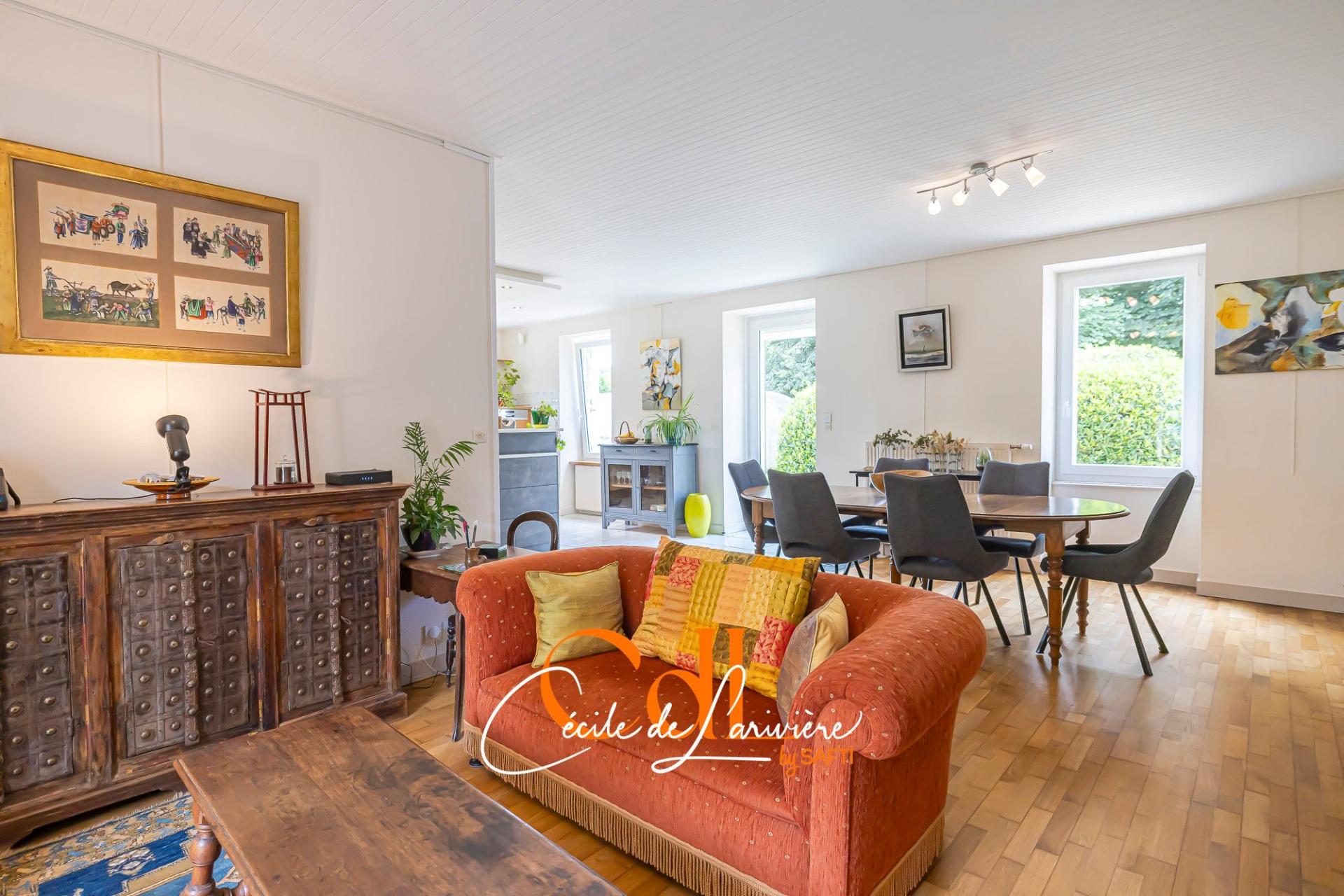 Photo 13 of the listing.