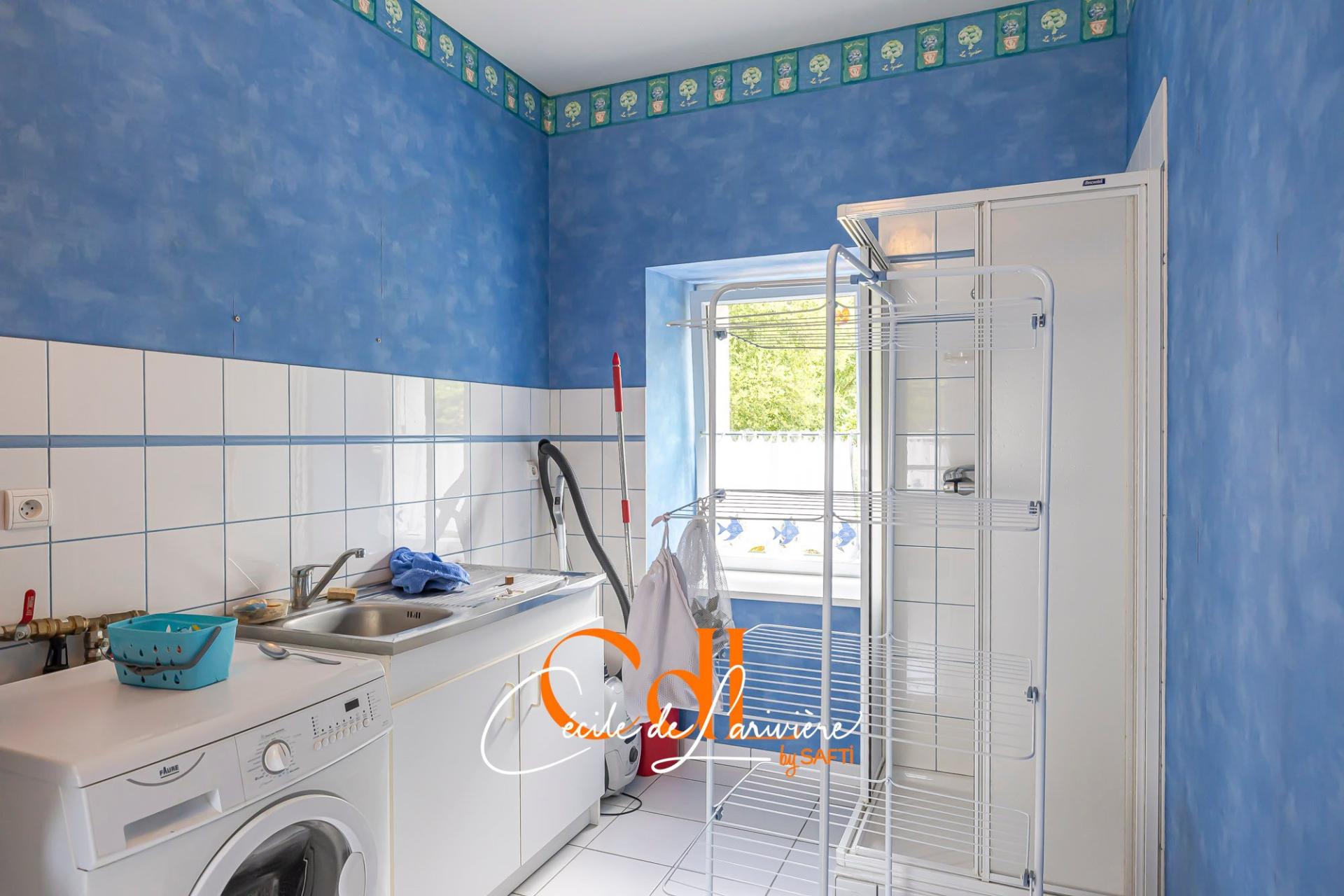 Photo 41 of the listing.