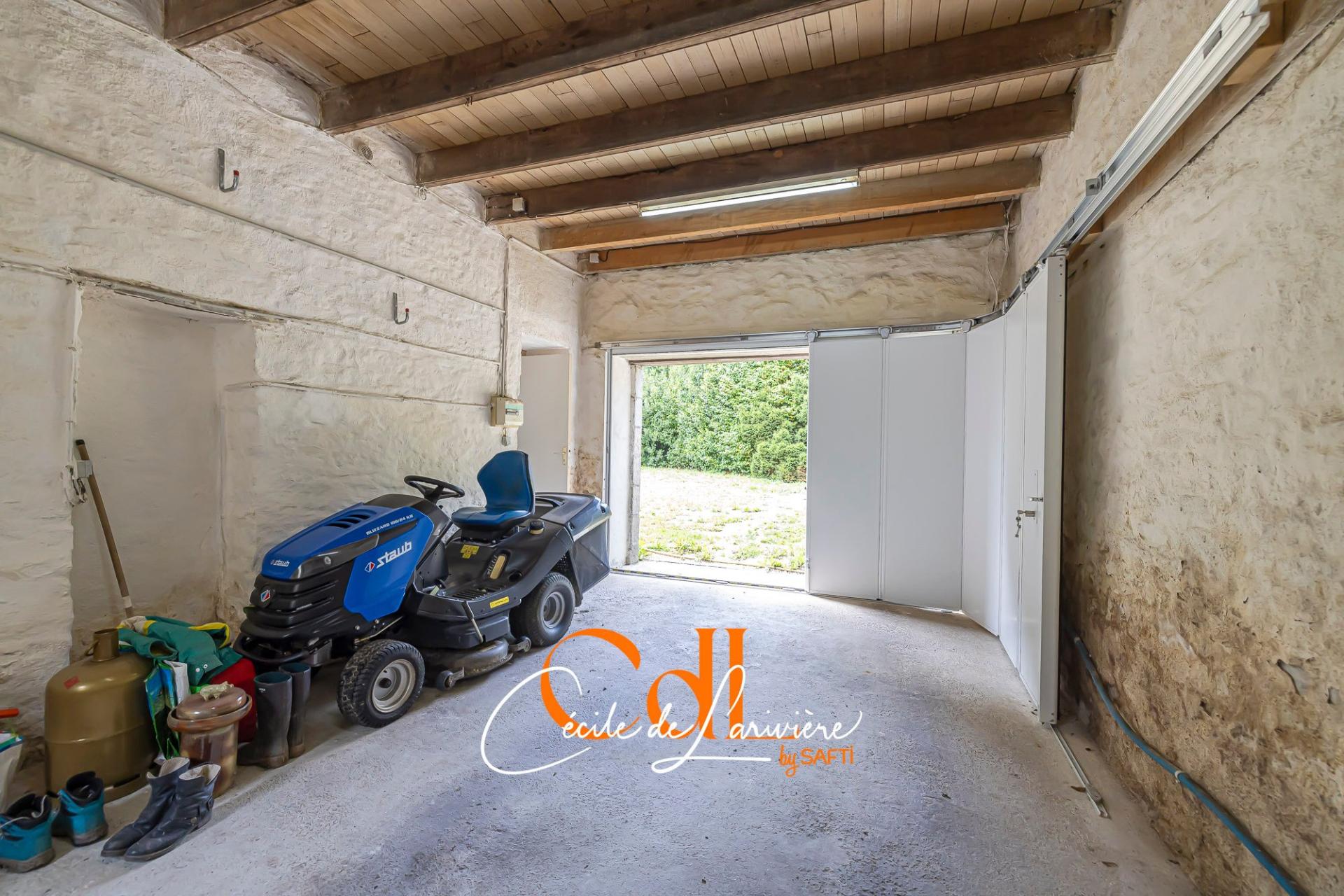 Photo 17 of the listing.