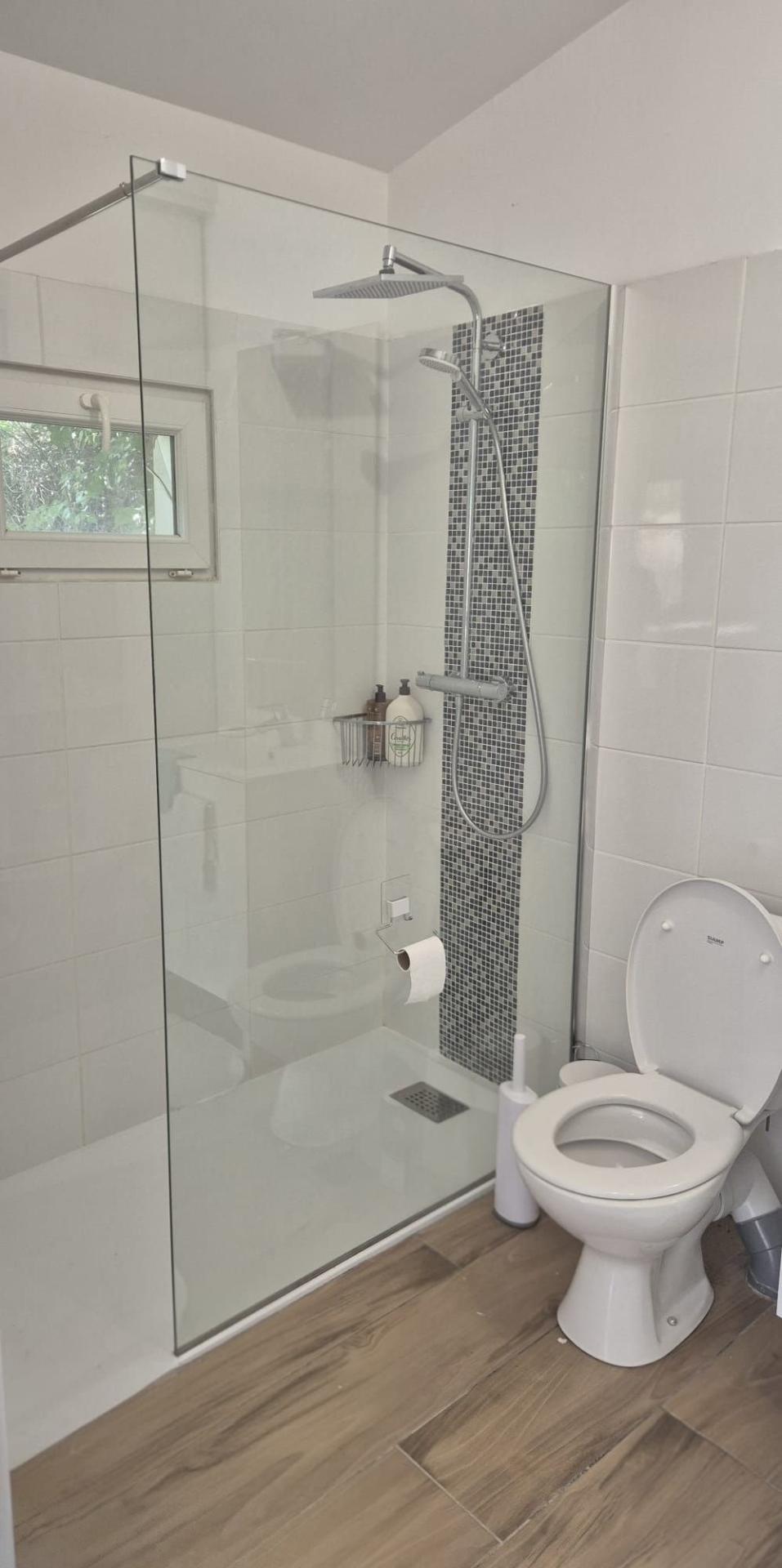 Photo 18 of the listing.