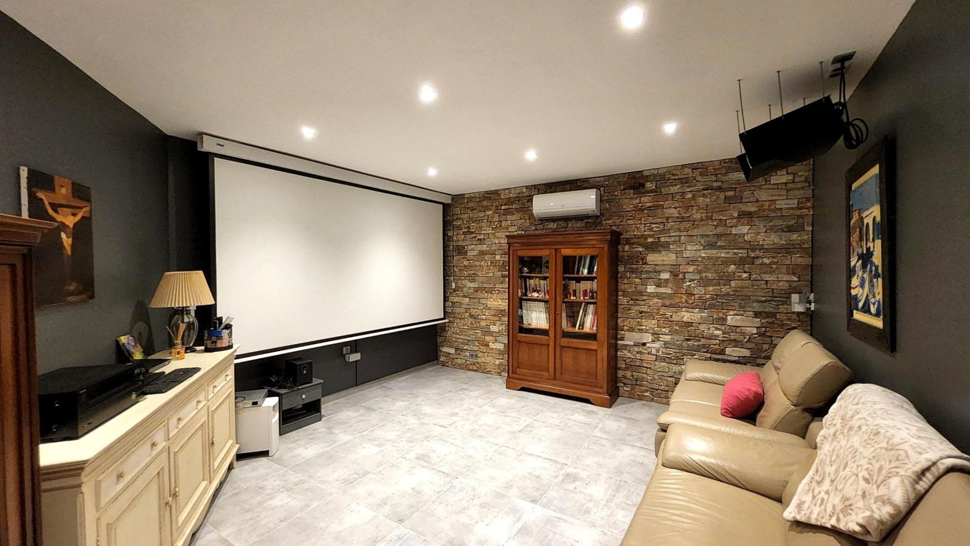 Photo 15 de l'annonce.