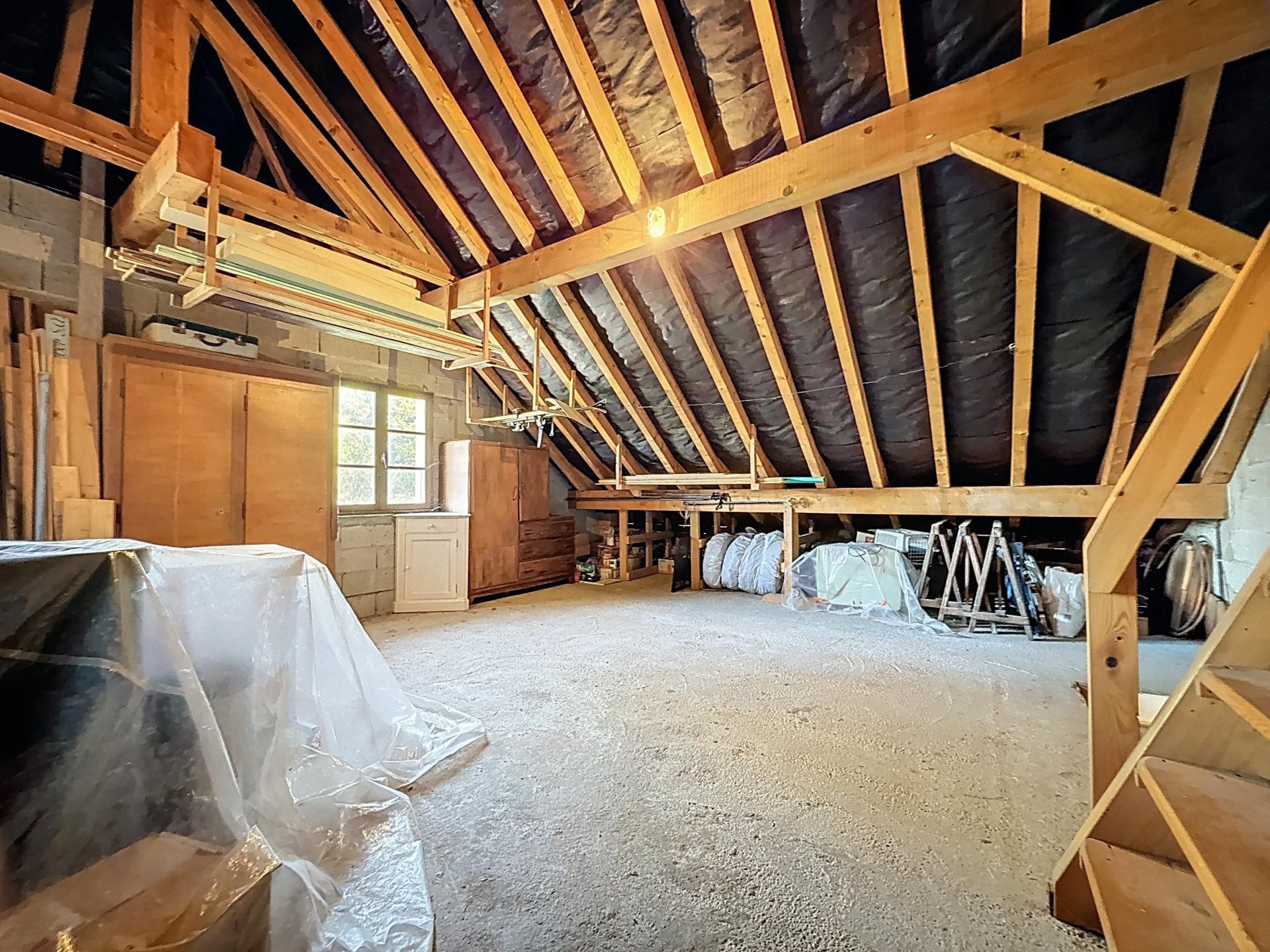 Photo 9 of the listing.