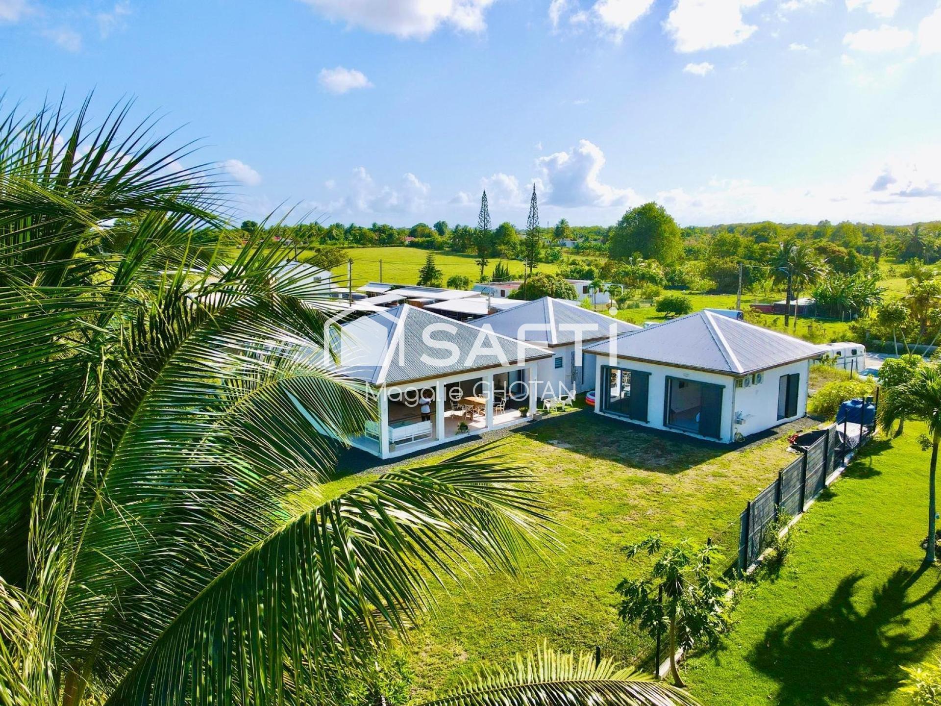 Maison 5 pièces 176 m² · à Le Moule · 176 m² · 579 000 €