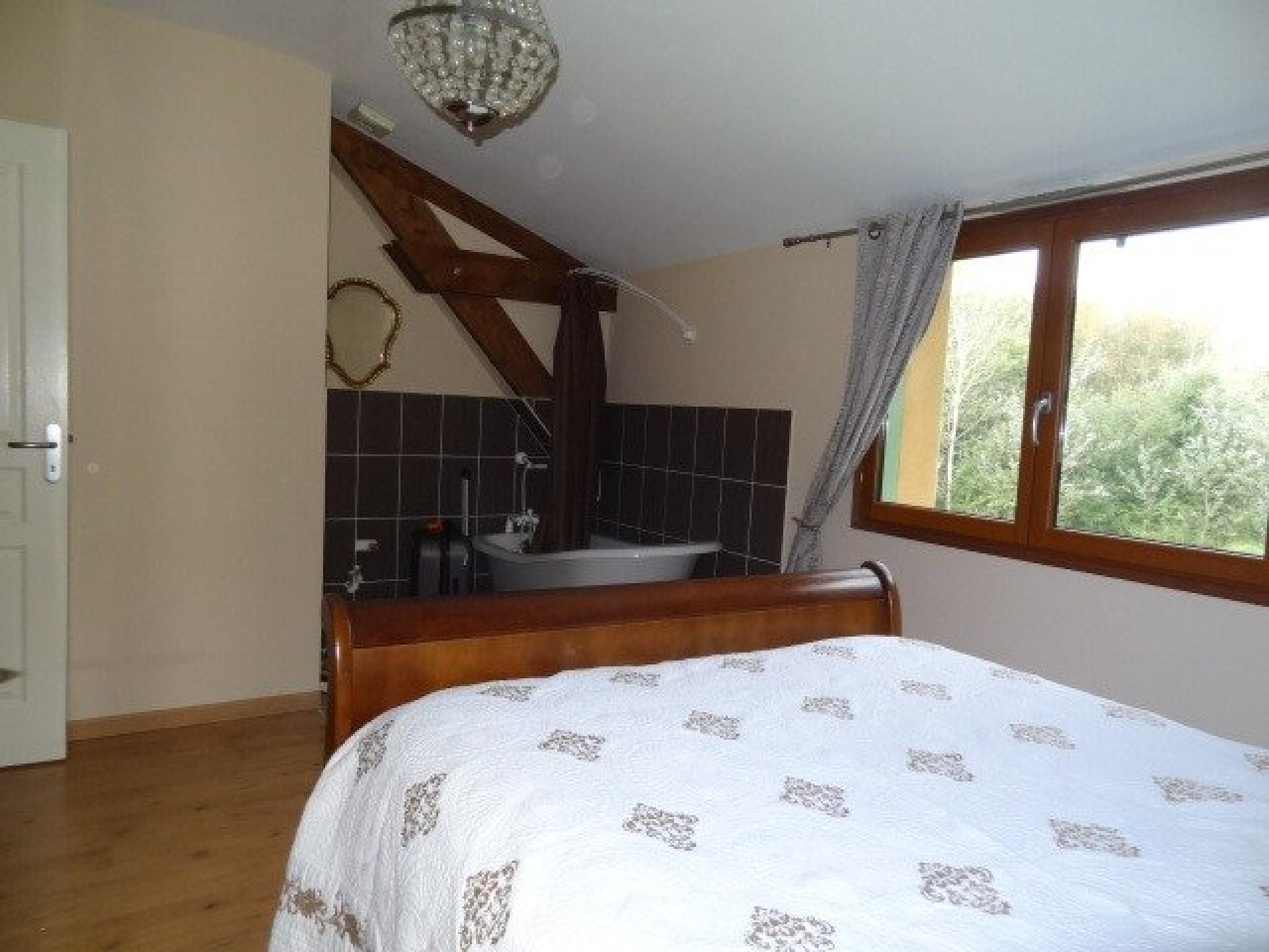 Photo 15 of the listing.