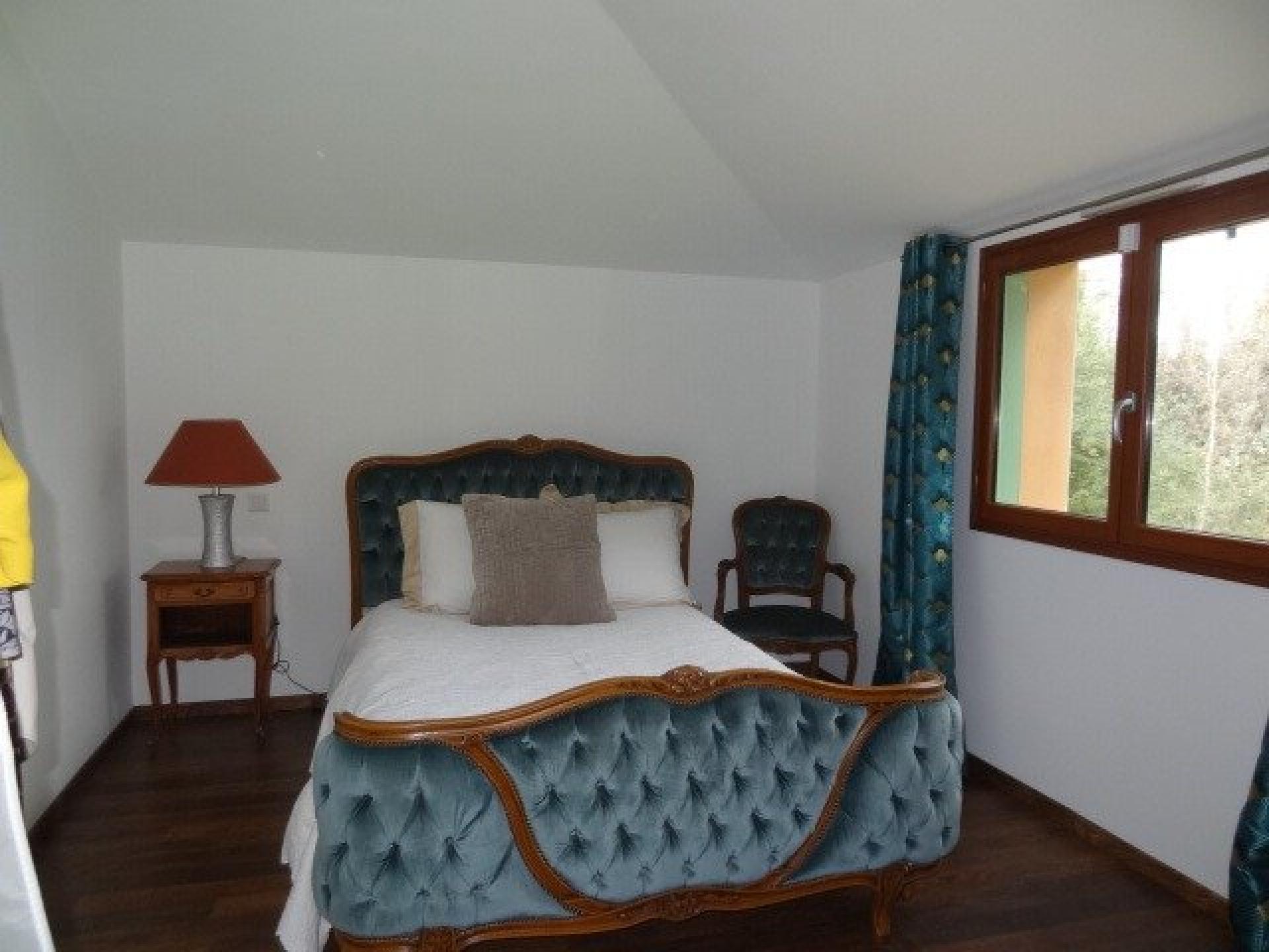 Photo 13 of the listing.