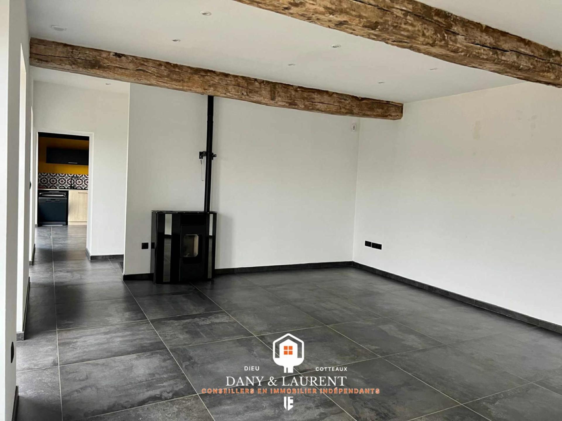 Photo 17 of the listing.