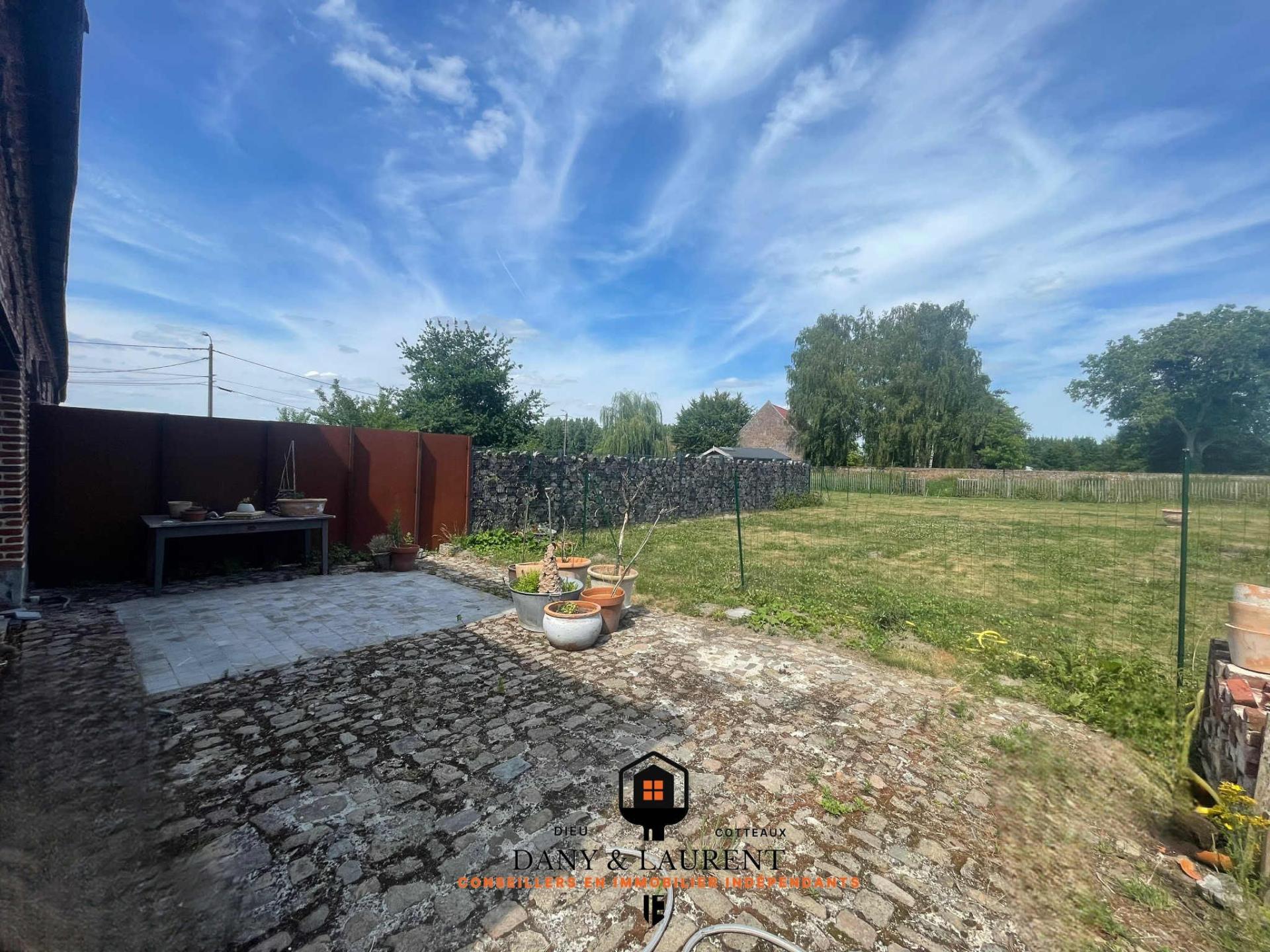 Photo 5 of the listing.