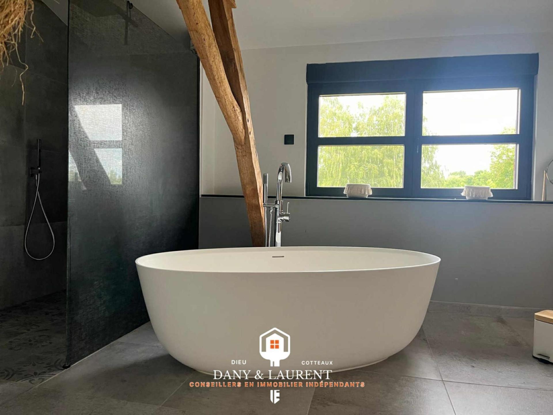 Photo 22 of the listing.