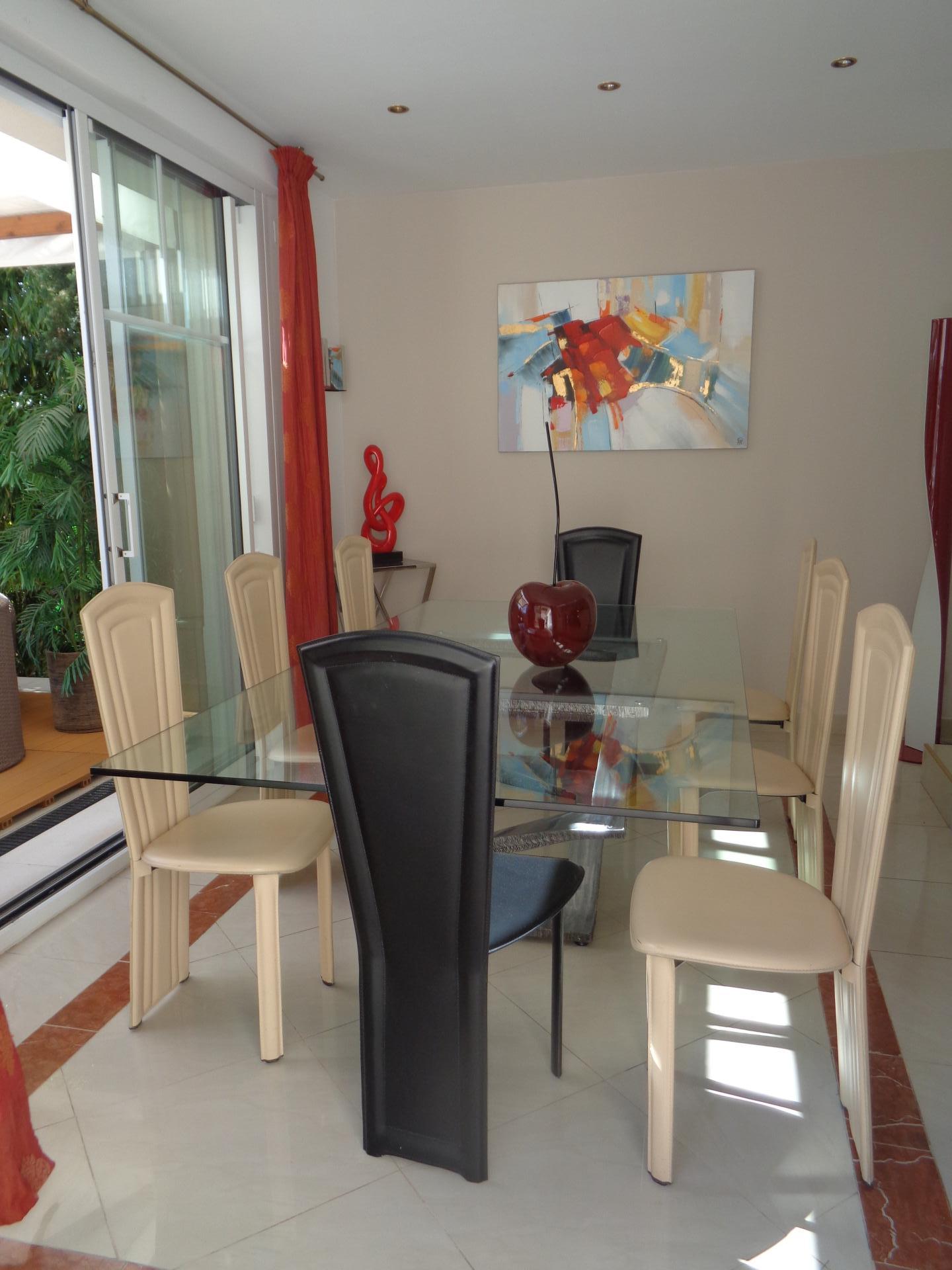 Photo 6 of the listing.