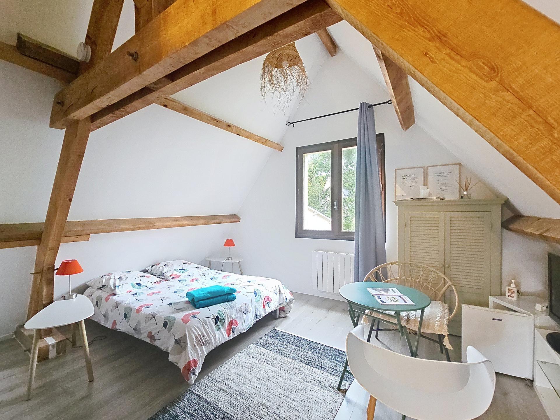 Photo 9 of the listing.