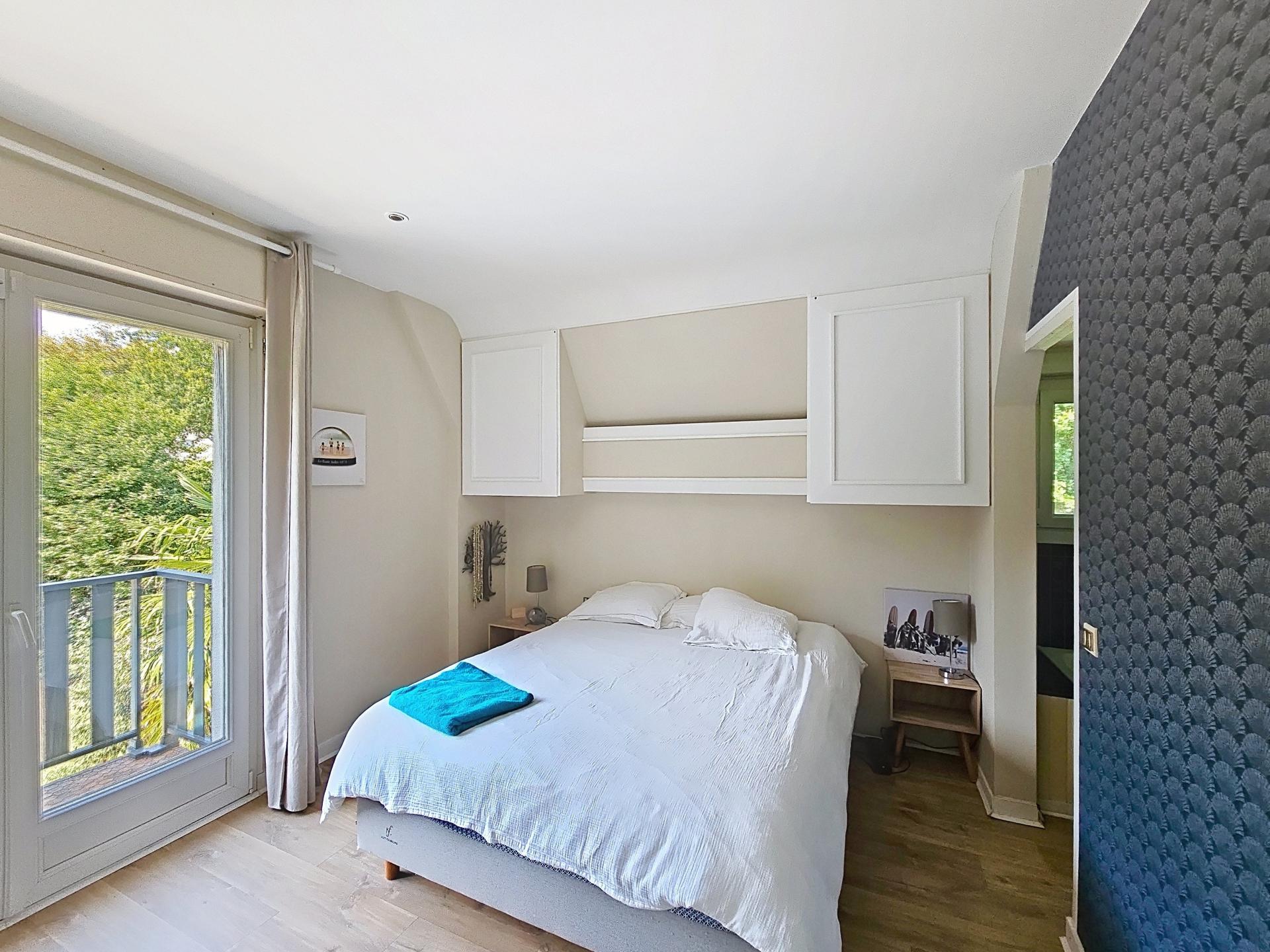 Photo 15 of the listing.