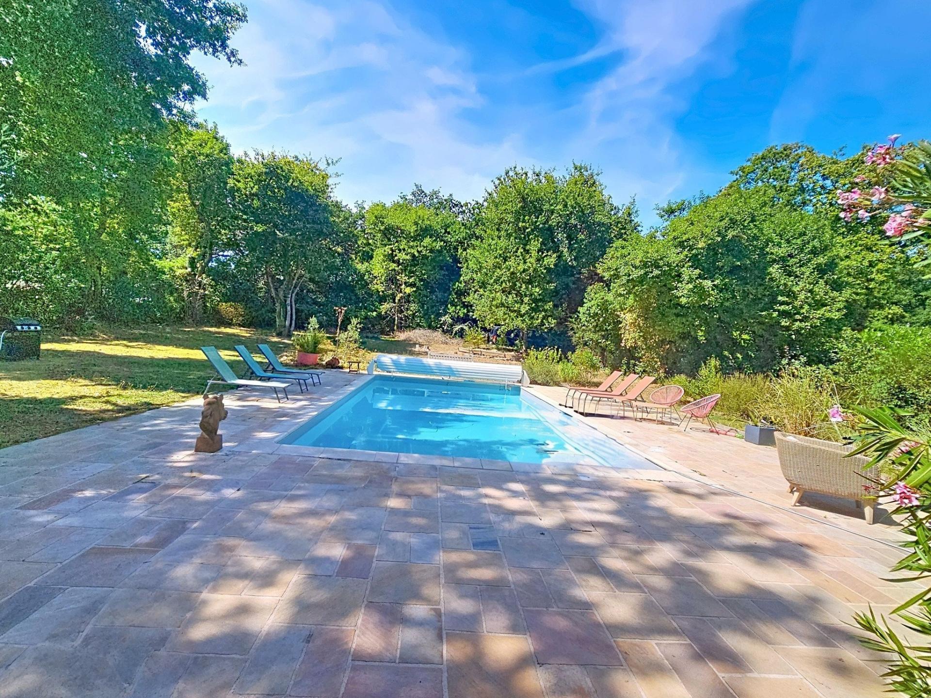 Photo 13 of the listing.