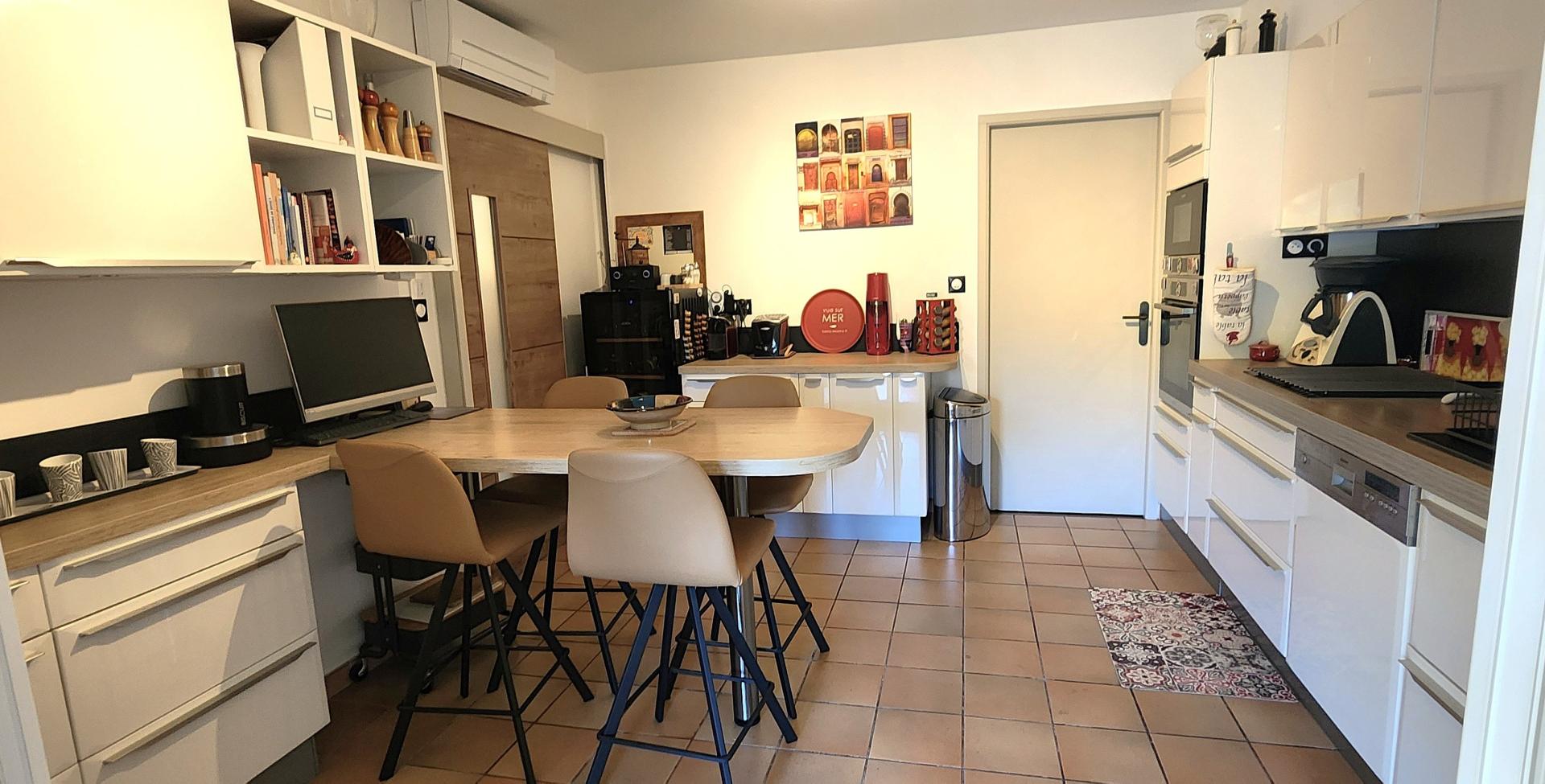 Photo 20 of the listing.