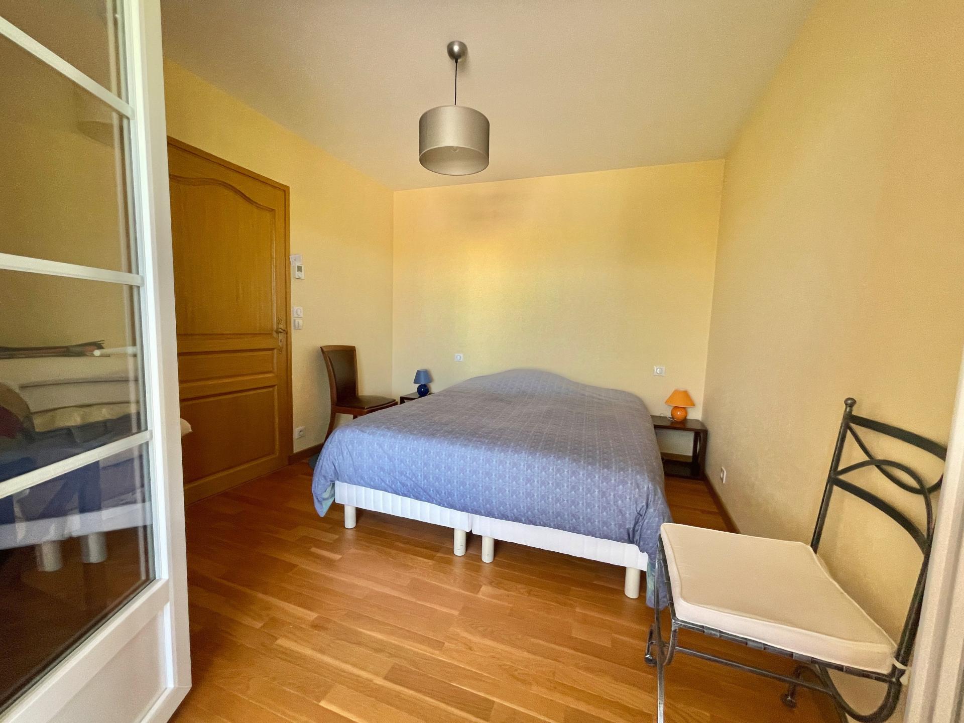 Photo 12 of the listing.