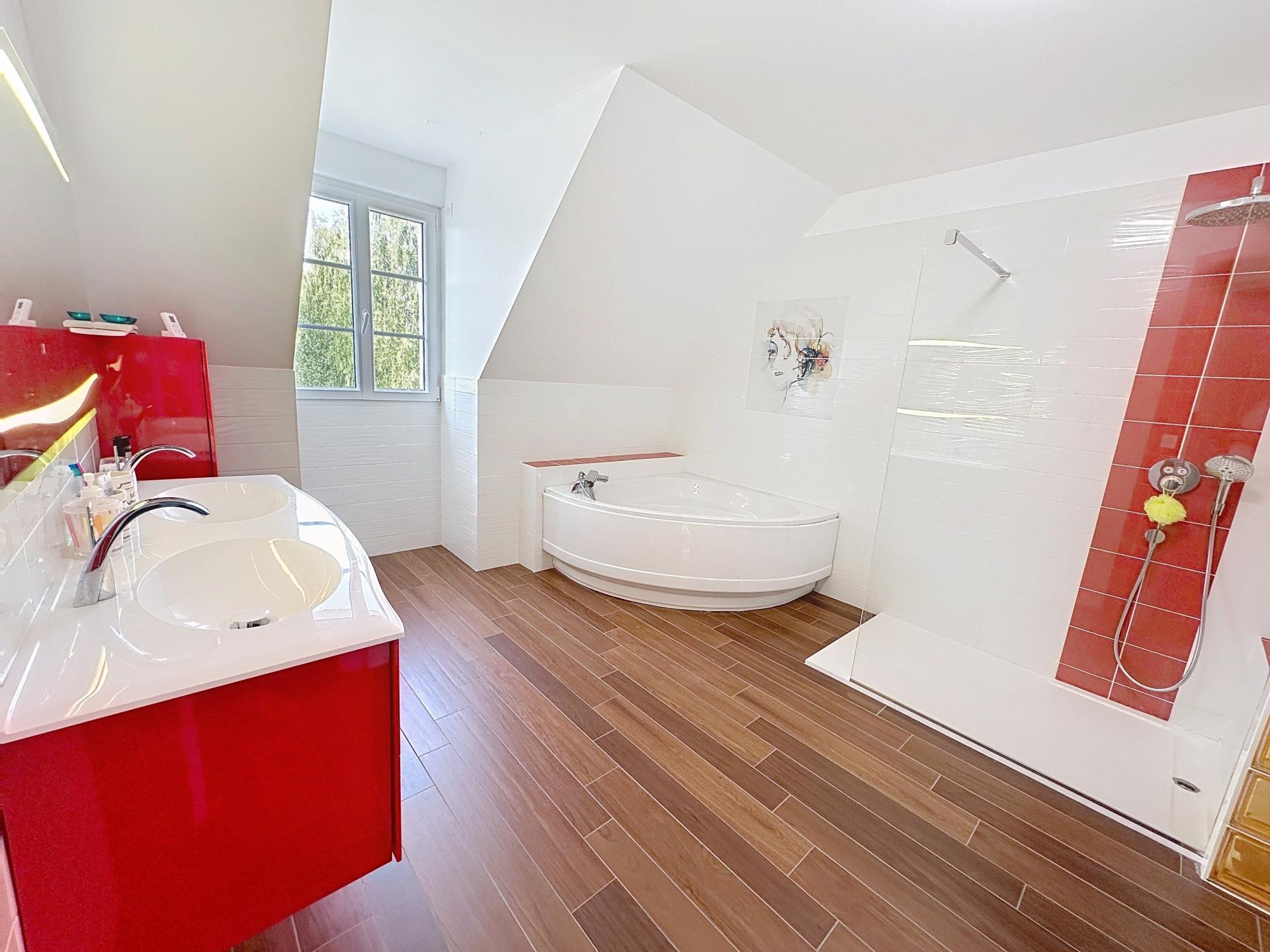 Photo 16 de l'annonce.