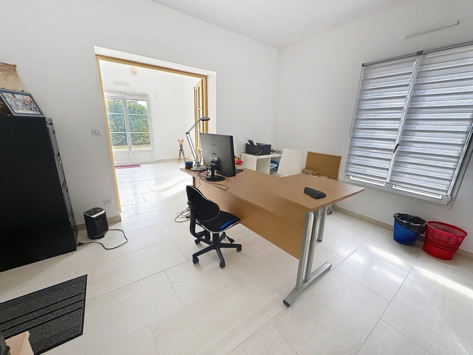 Photo 8 of the listing.