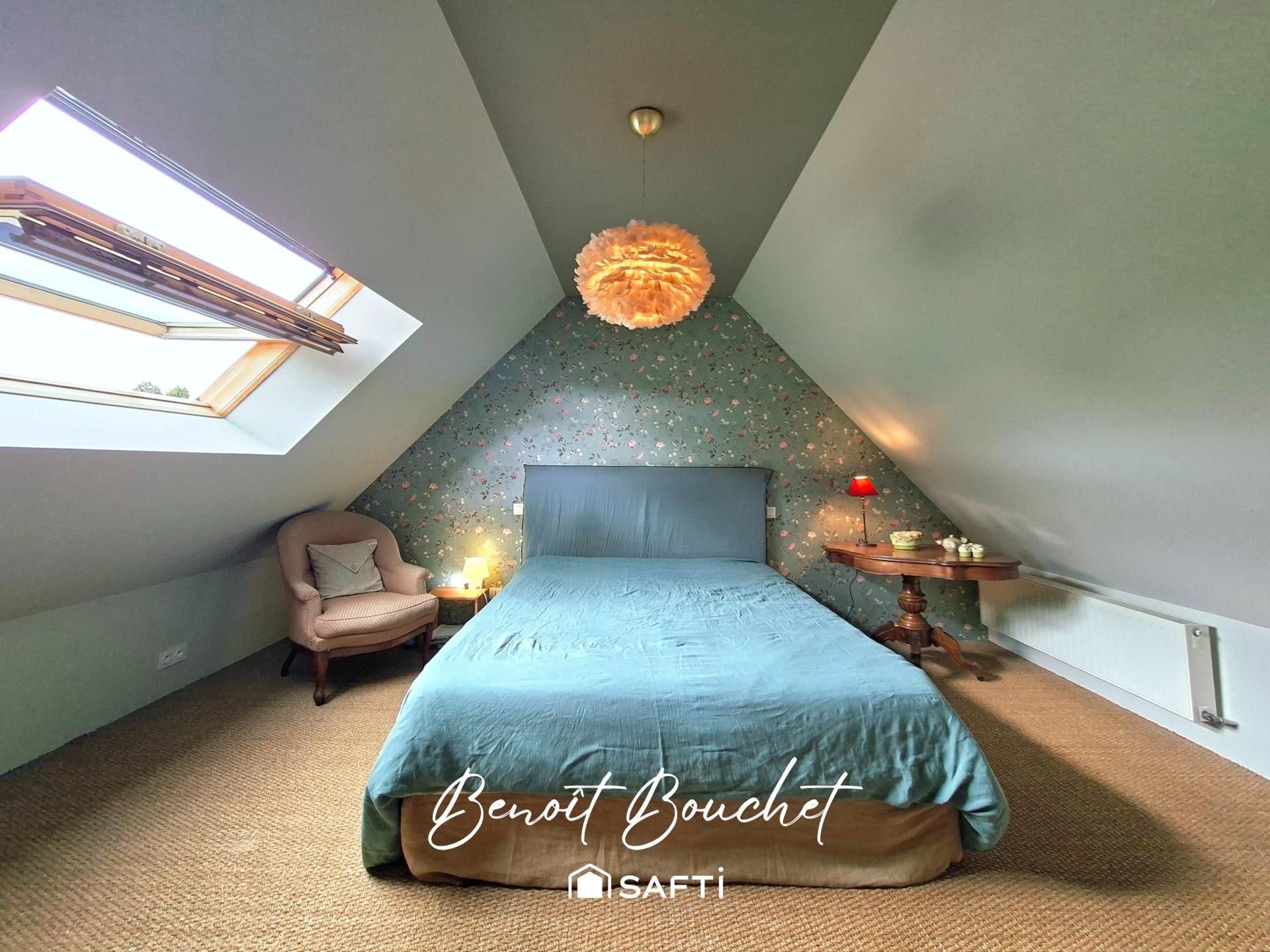 Photo 9 of the listing.