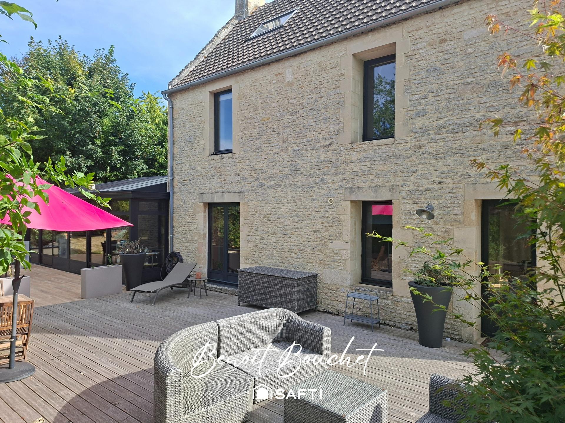 Photo 10 of the listing.