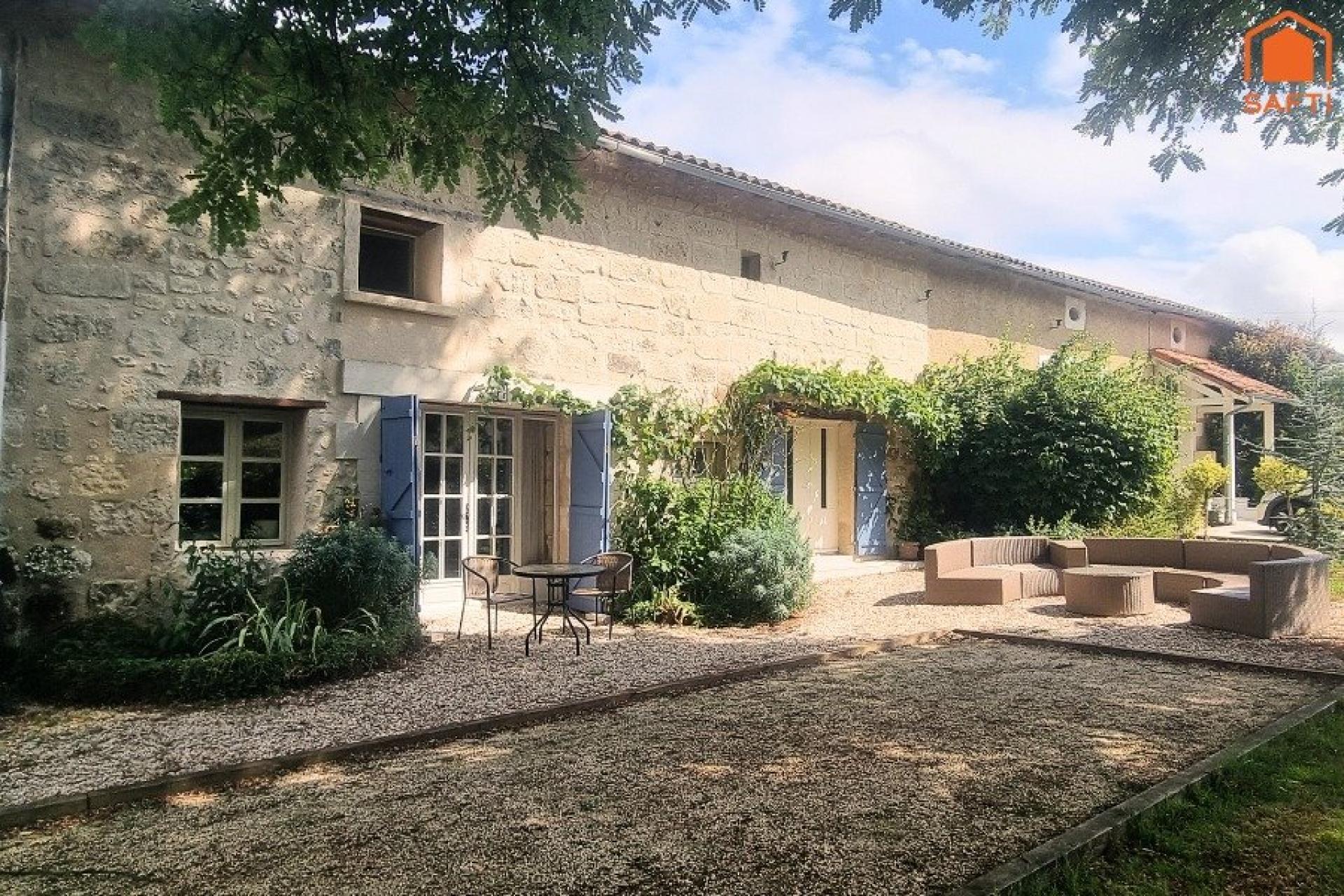 Photo 3 of the listing.