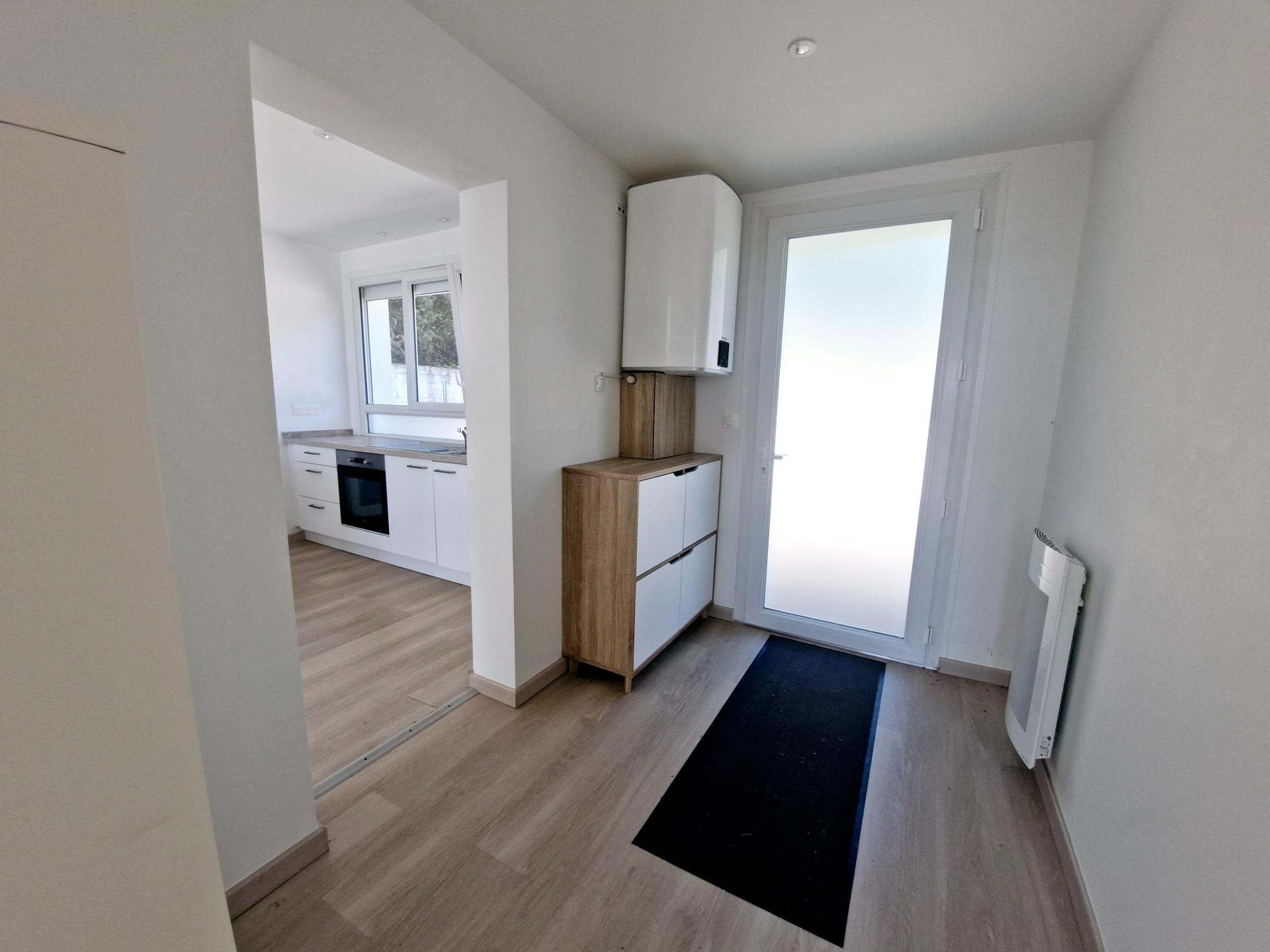 Photo 10 of the listing.