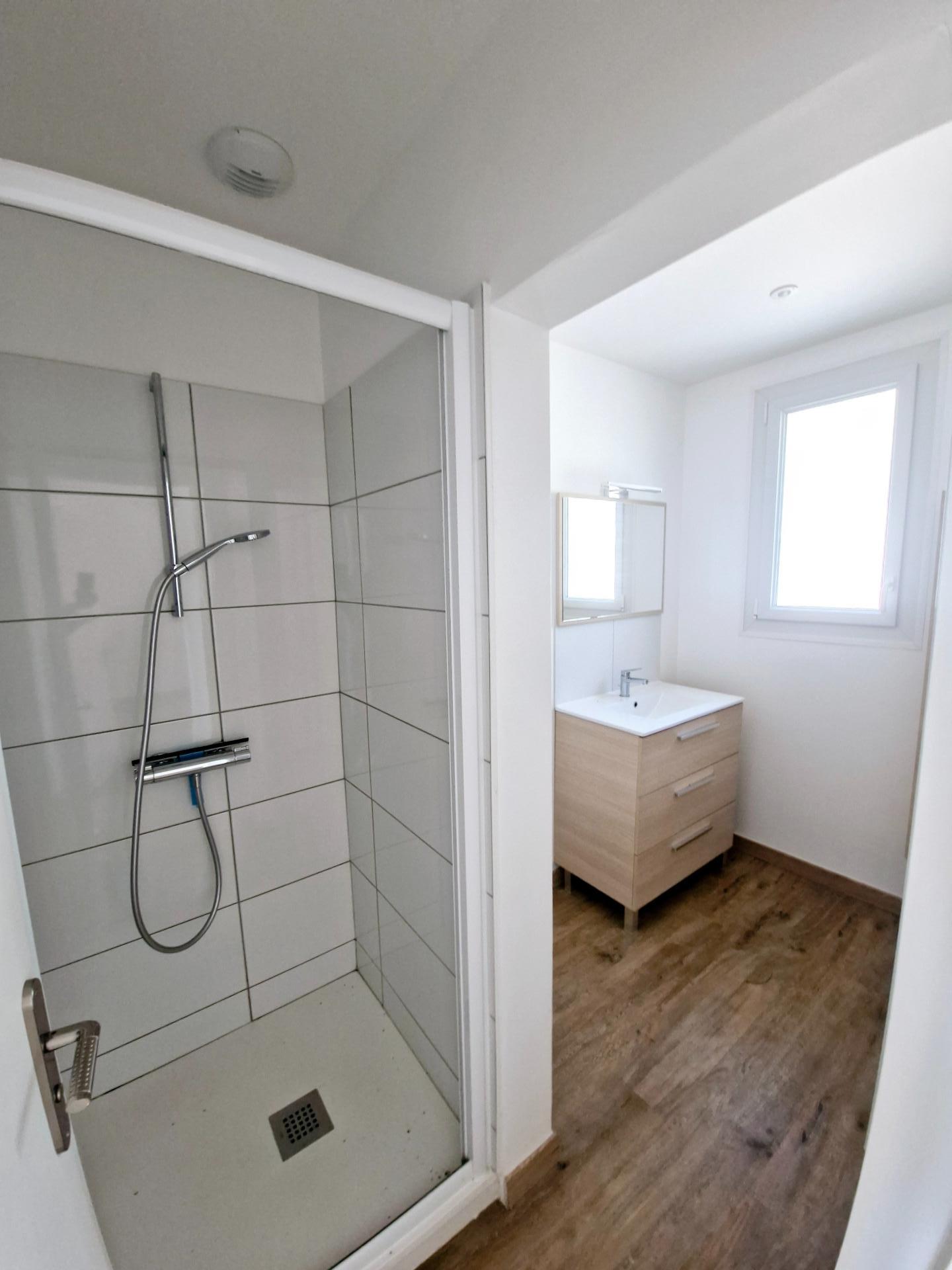 Photo 11 of the listing.