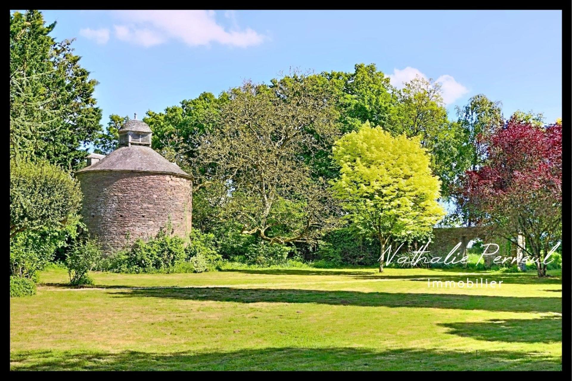 Photo 4 of the listing.