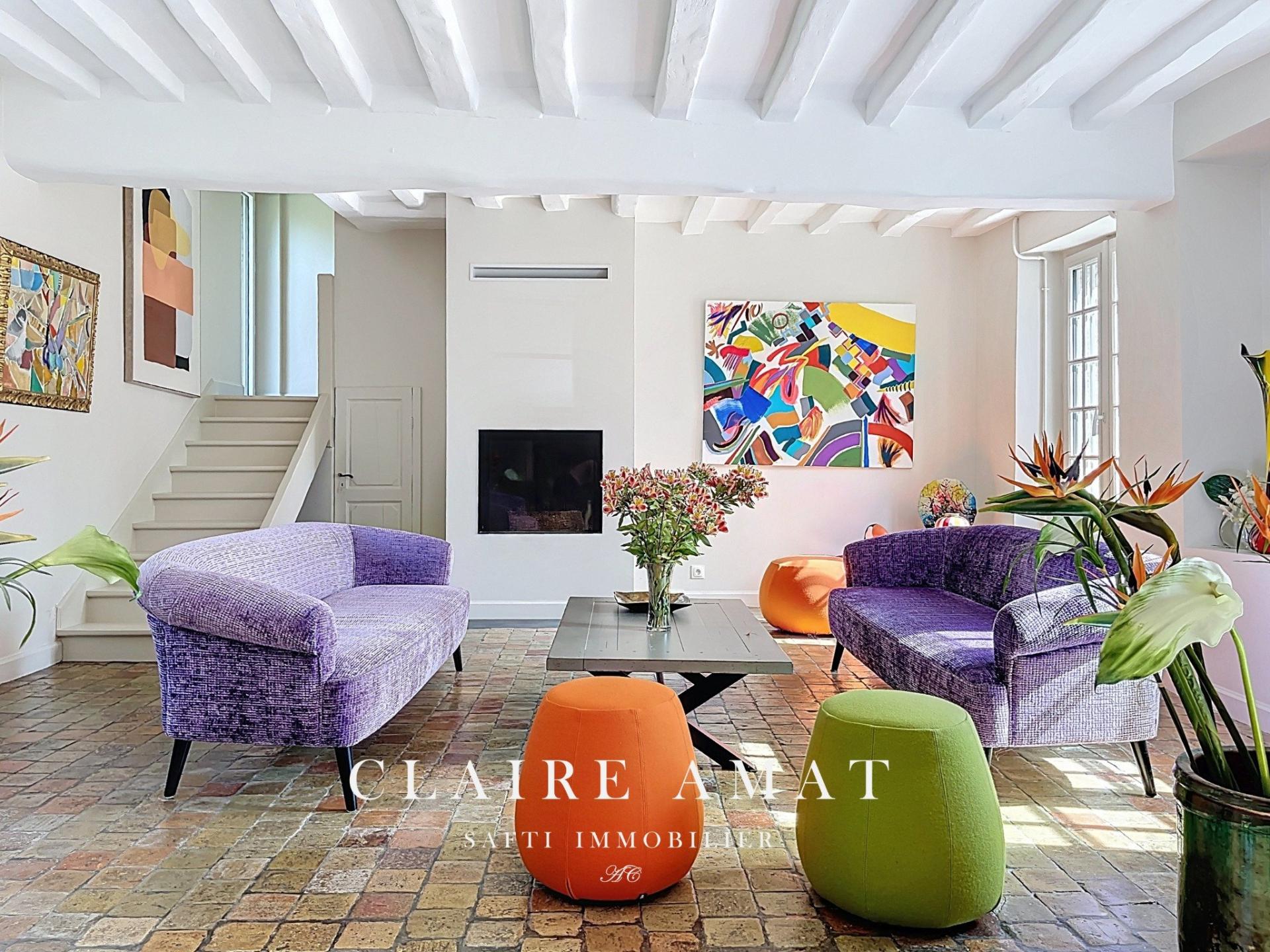 Photo 5 of the listing.