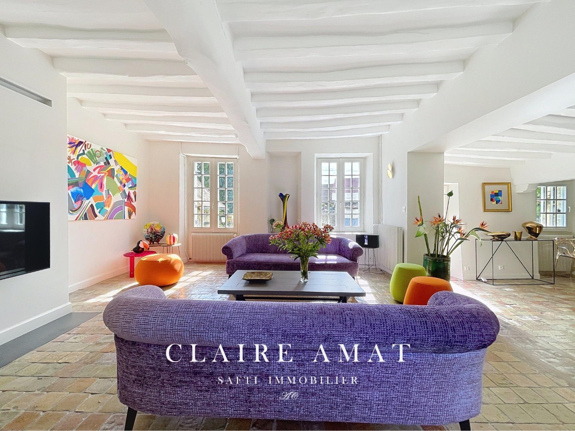 Photo 6 of the listing.