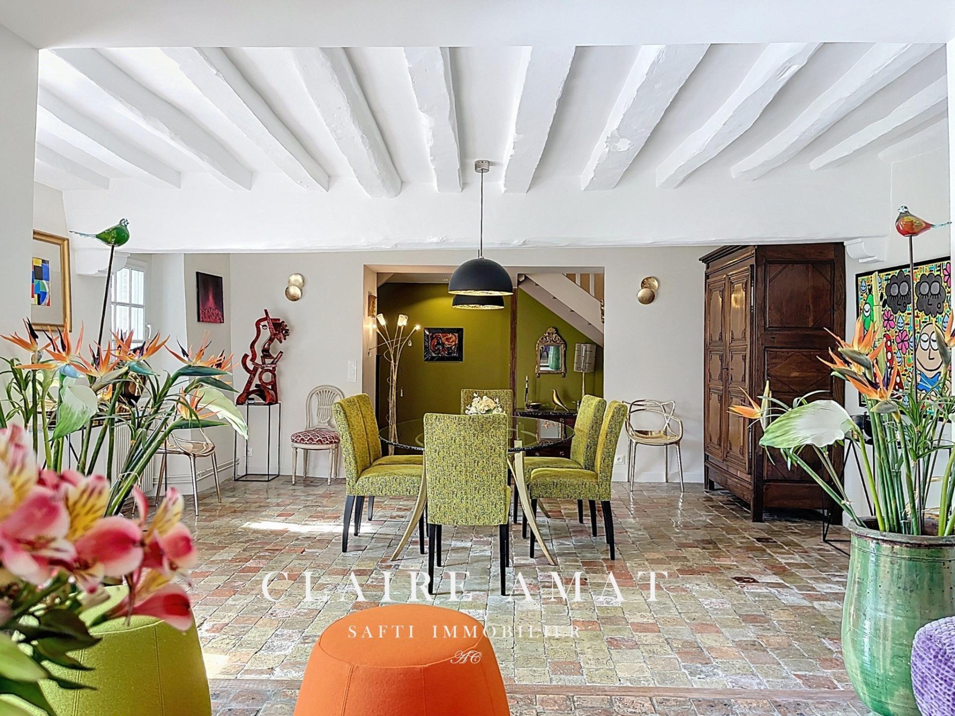 Photo 7 of the listing.