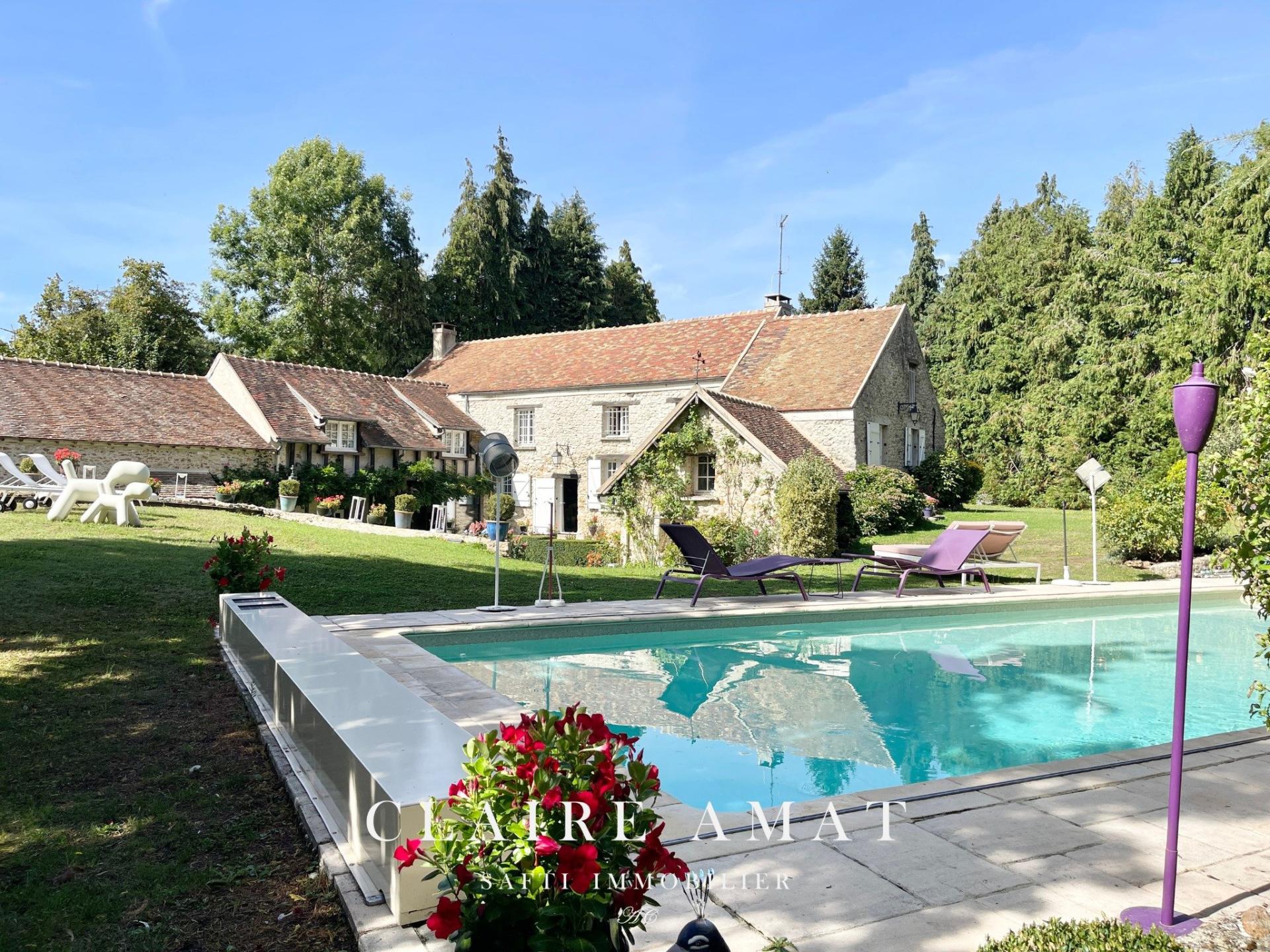 Photo 3 of the listing.