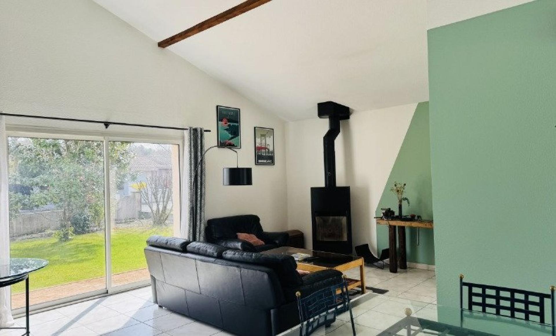 Photo 3 of the listing.