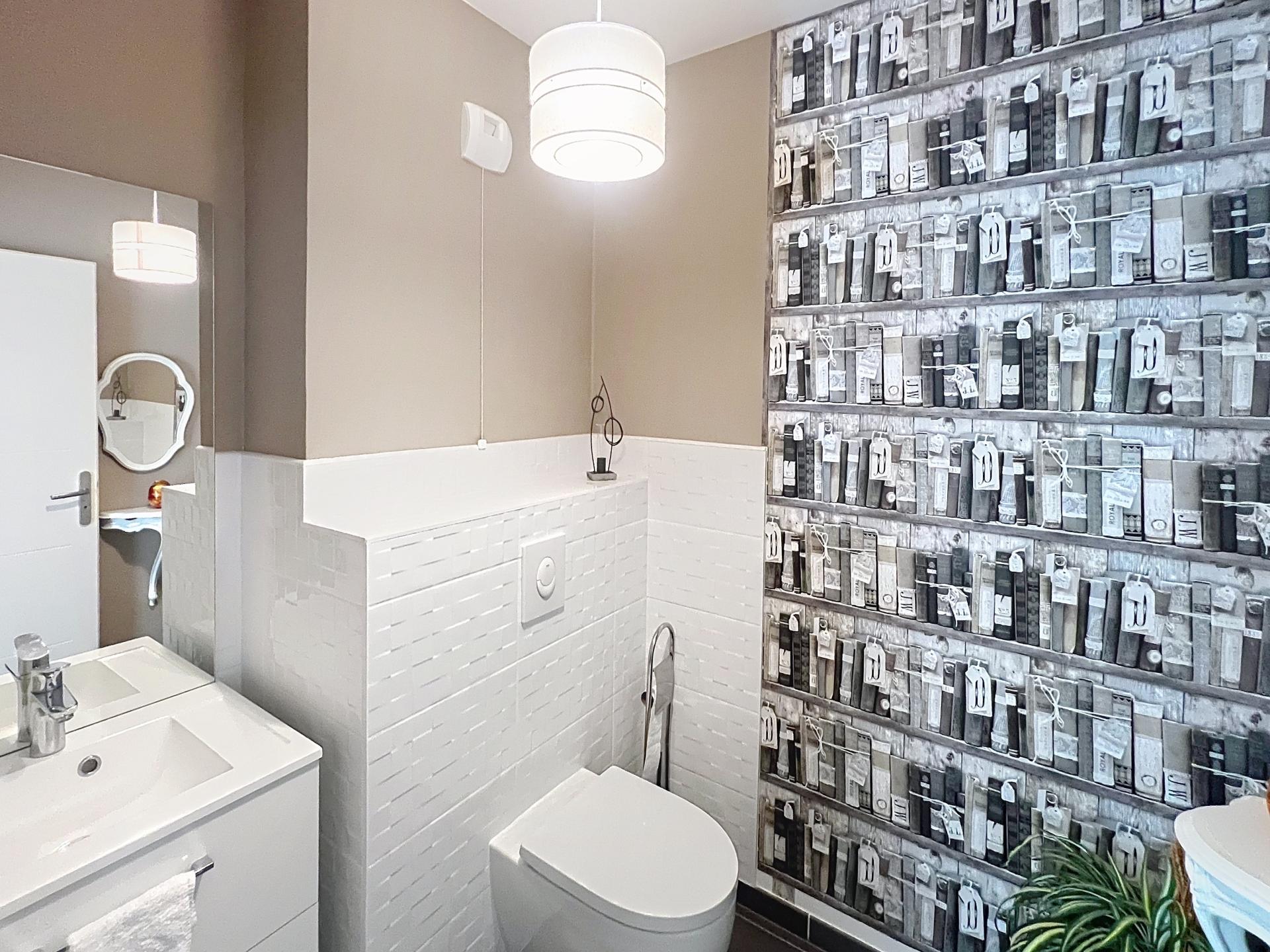 Photo 16 of the listing.