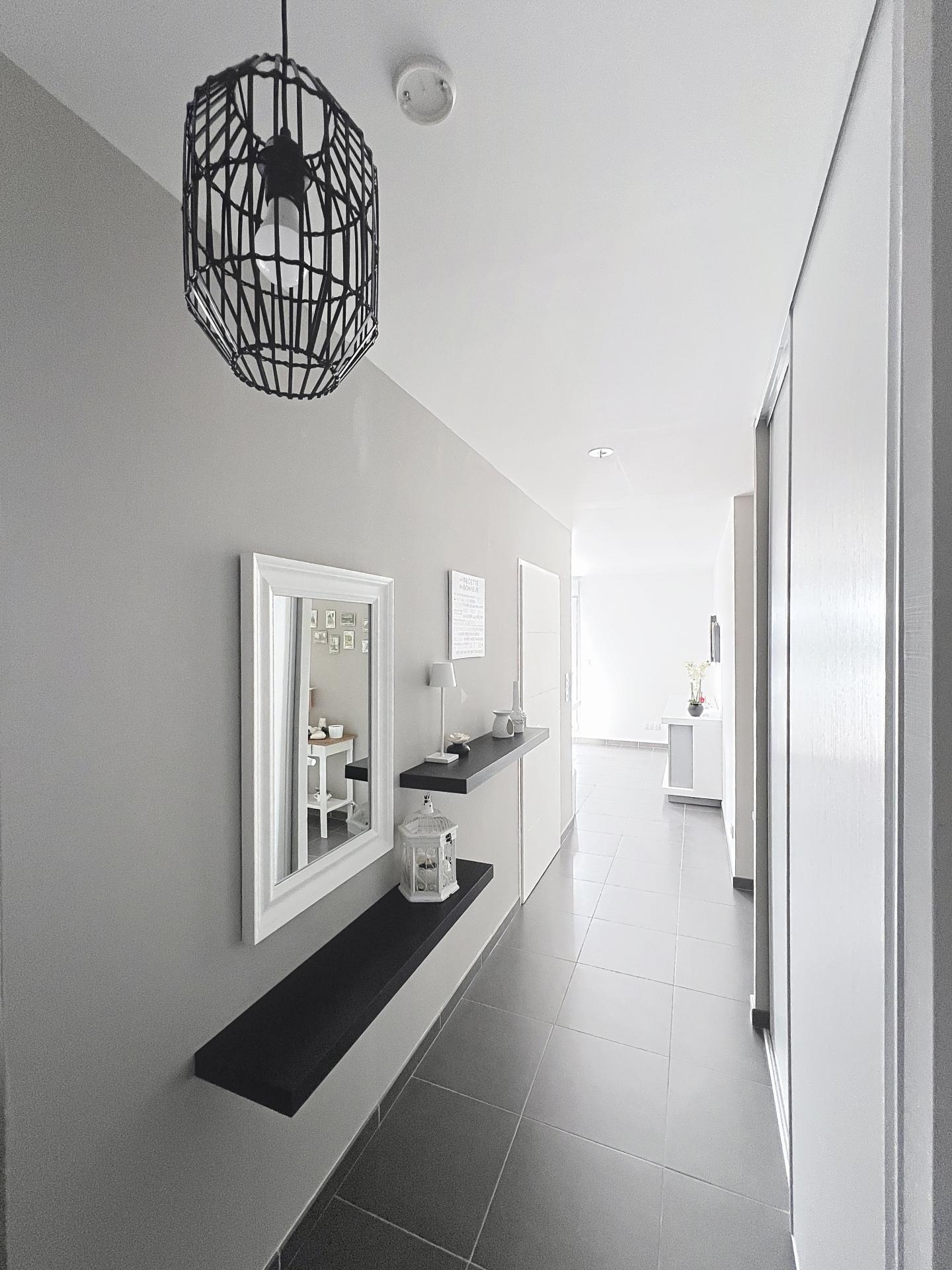 Photo 12 of the listing.