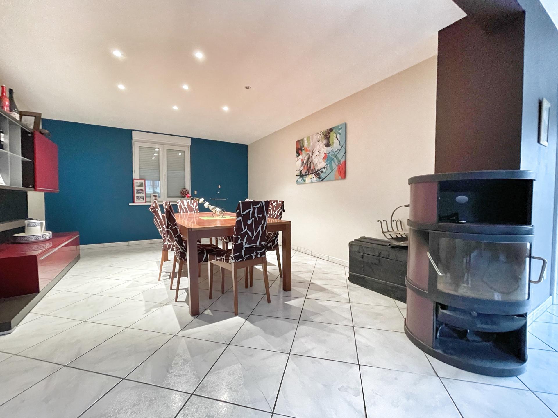 Photo 6 of the listing.