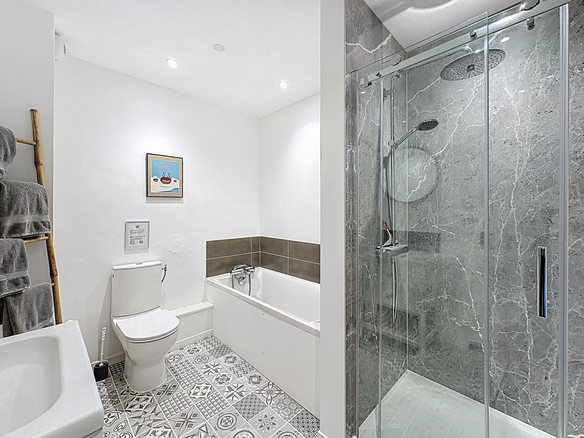 Photo 12 of the listing.